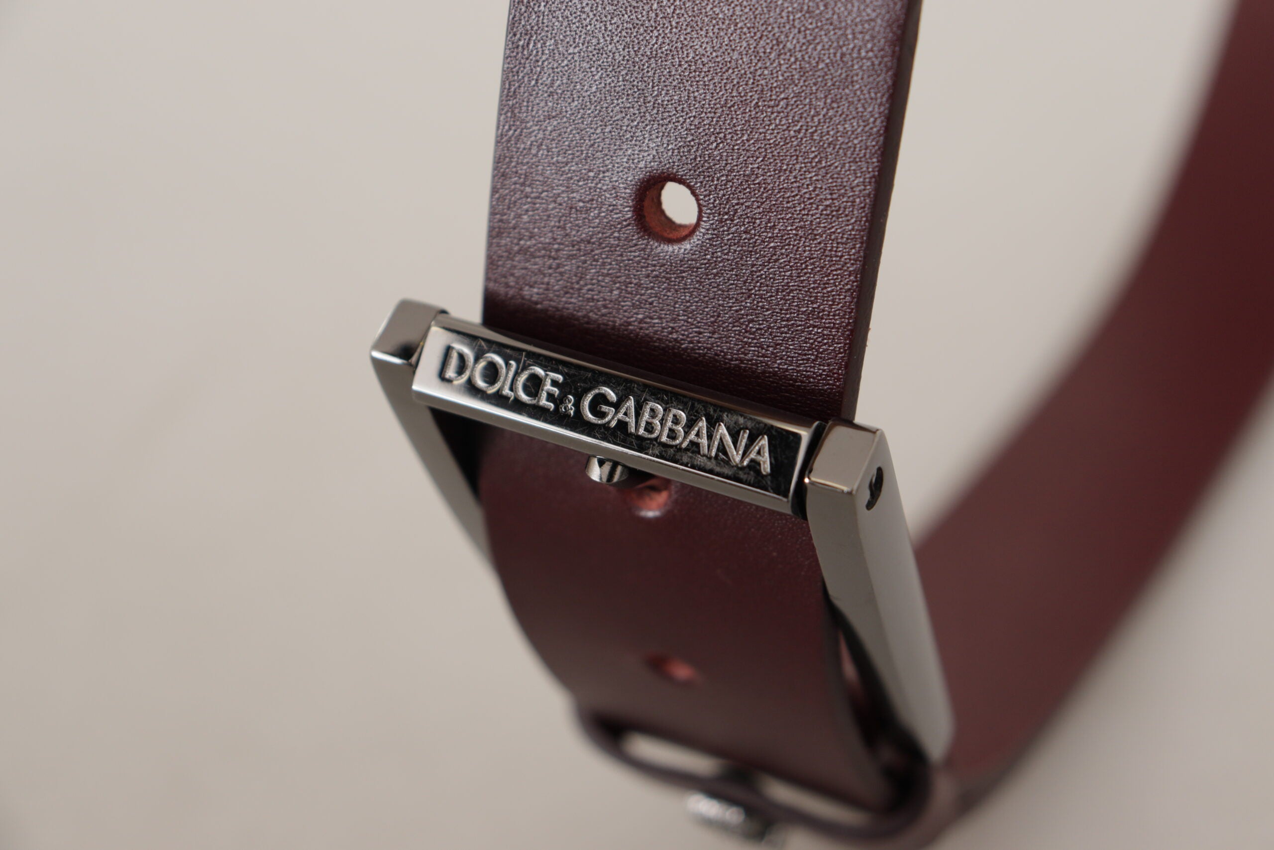 Dolce & Gabbana Elegant Brown Leather Designer Belt - Luksuslaukut ja asusteet Dolce & Gabbana - Tutustu YVES JAVANNI®