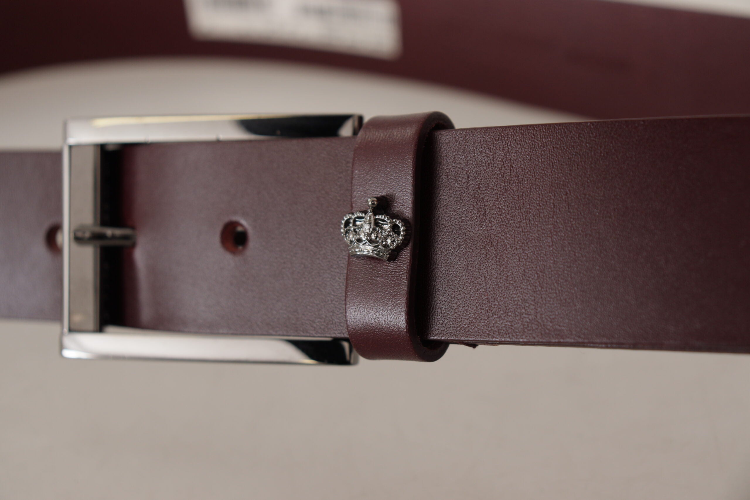 Dolce & Gabbana Elegant Brown Leather Designer Belt - Luksuslaukut ja asusteet Dolce & Gabbana - Tutustu YVES JAVANNI®