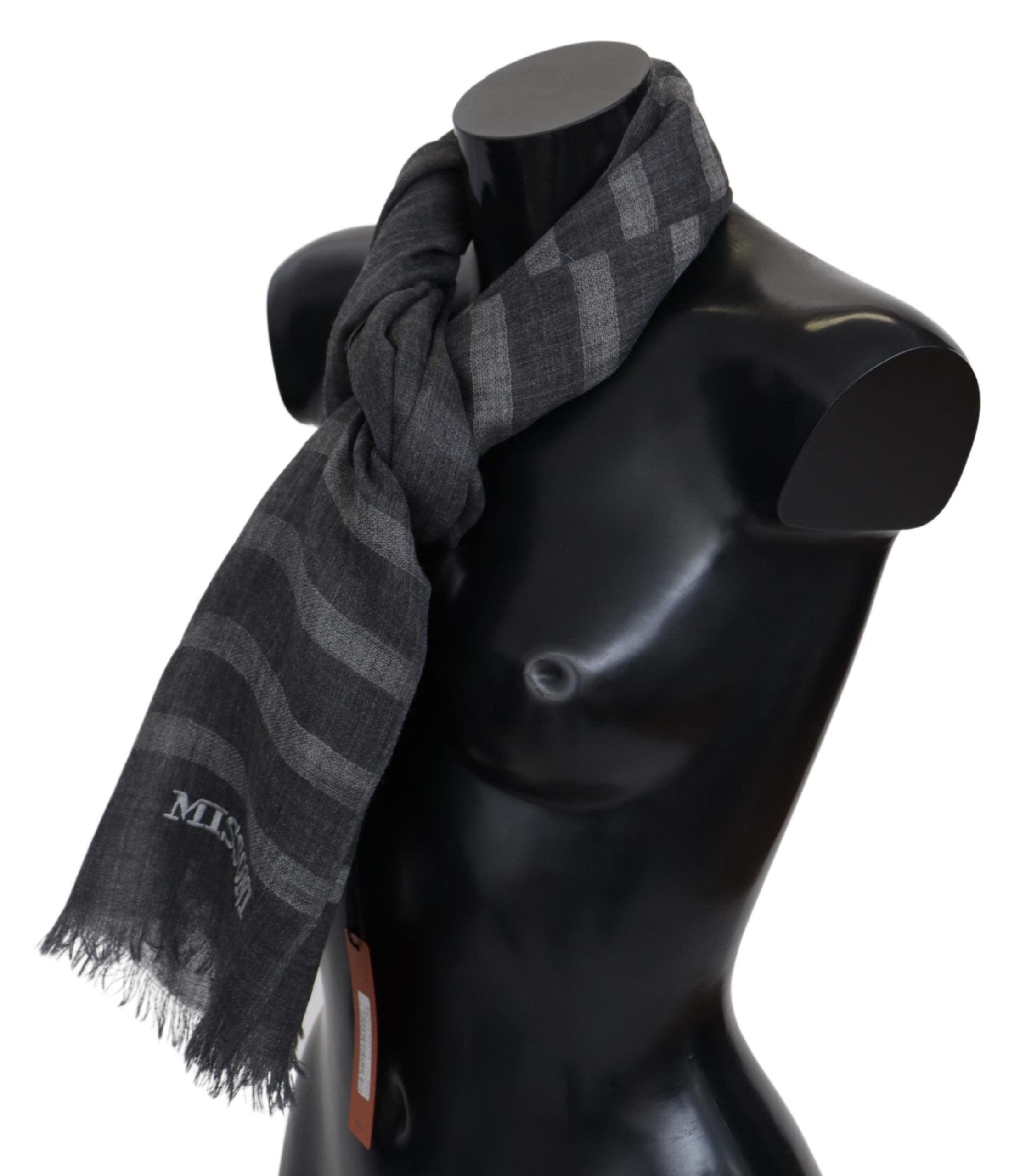 Missoni Elegant Unisex Wool Scarf with Logo Embroidery - Luksusmuotia Missoni - Tutustu YVES JAVANNI® 