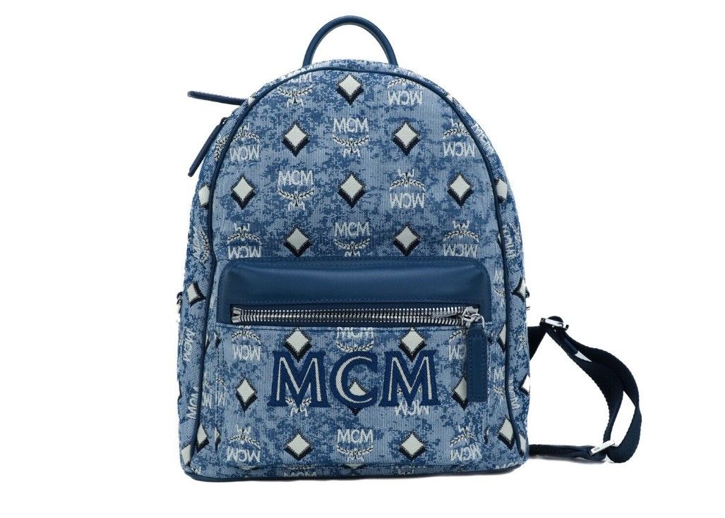 MCM Stark Small Blue Vintage Jacquard Monogram Logo Fabric Backpack Bookbag - Luksusmuotia MCM - Tutustu YVES JAVANNI® 