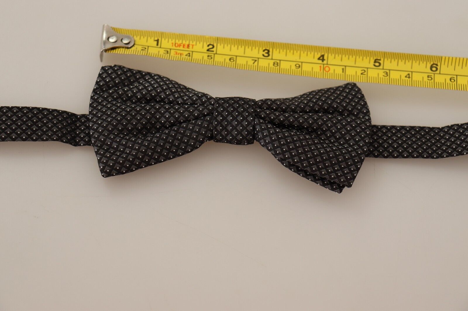 Dolce & Gabbana Elegant Silk Patterned Bow Tie - Luksusmuotia Dolce & Gabbana - Tutustu YVES JAVANNI® 