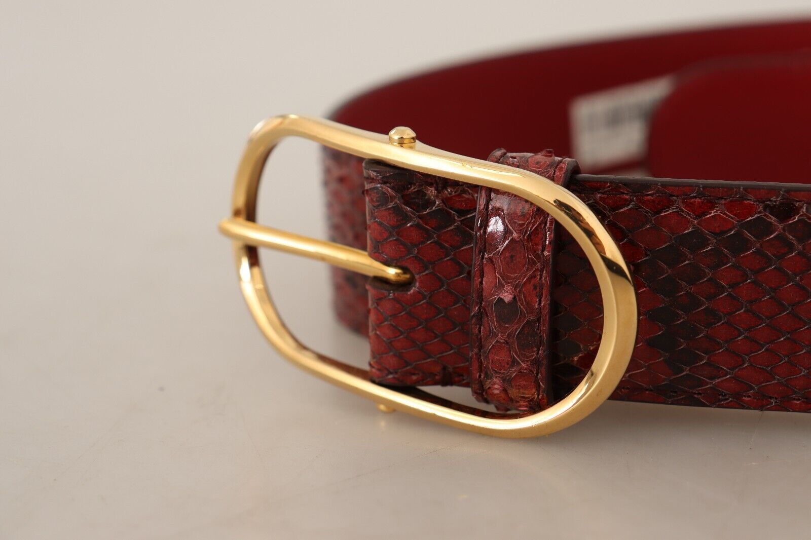 Dolce & Gabbana Elegant Red Snakeskin Leather Belt - Luksuslaukut ja asusteet Dolce & Gabbana - Tutustu YVES JAVANNI® 