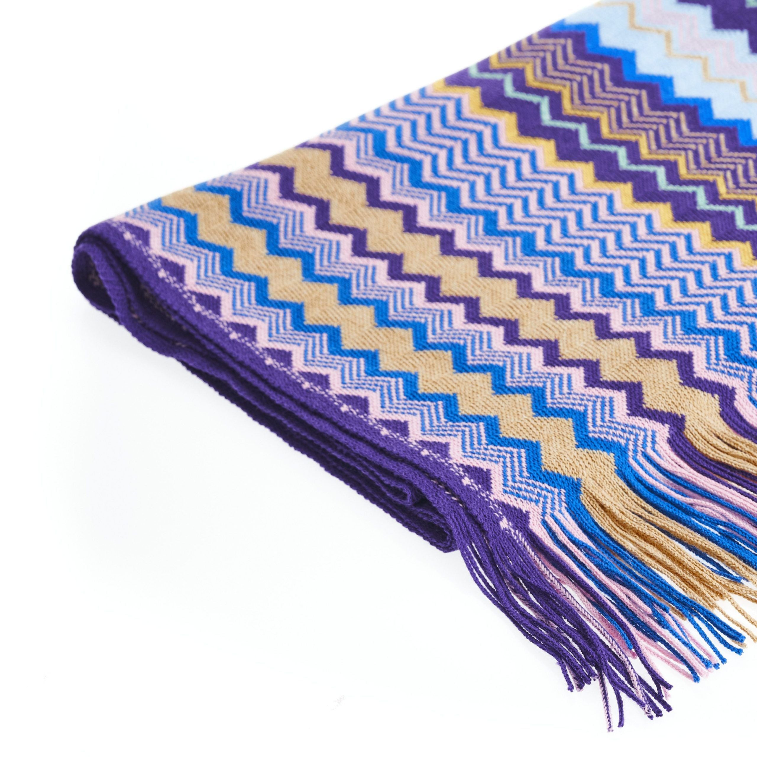 Missoni Geometric Pattern Fringed Luxury Scarf - Luksusmuotia Missoni - Tutustu YVES JAVANNI® 