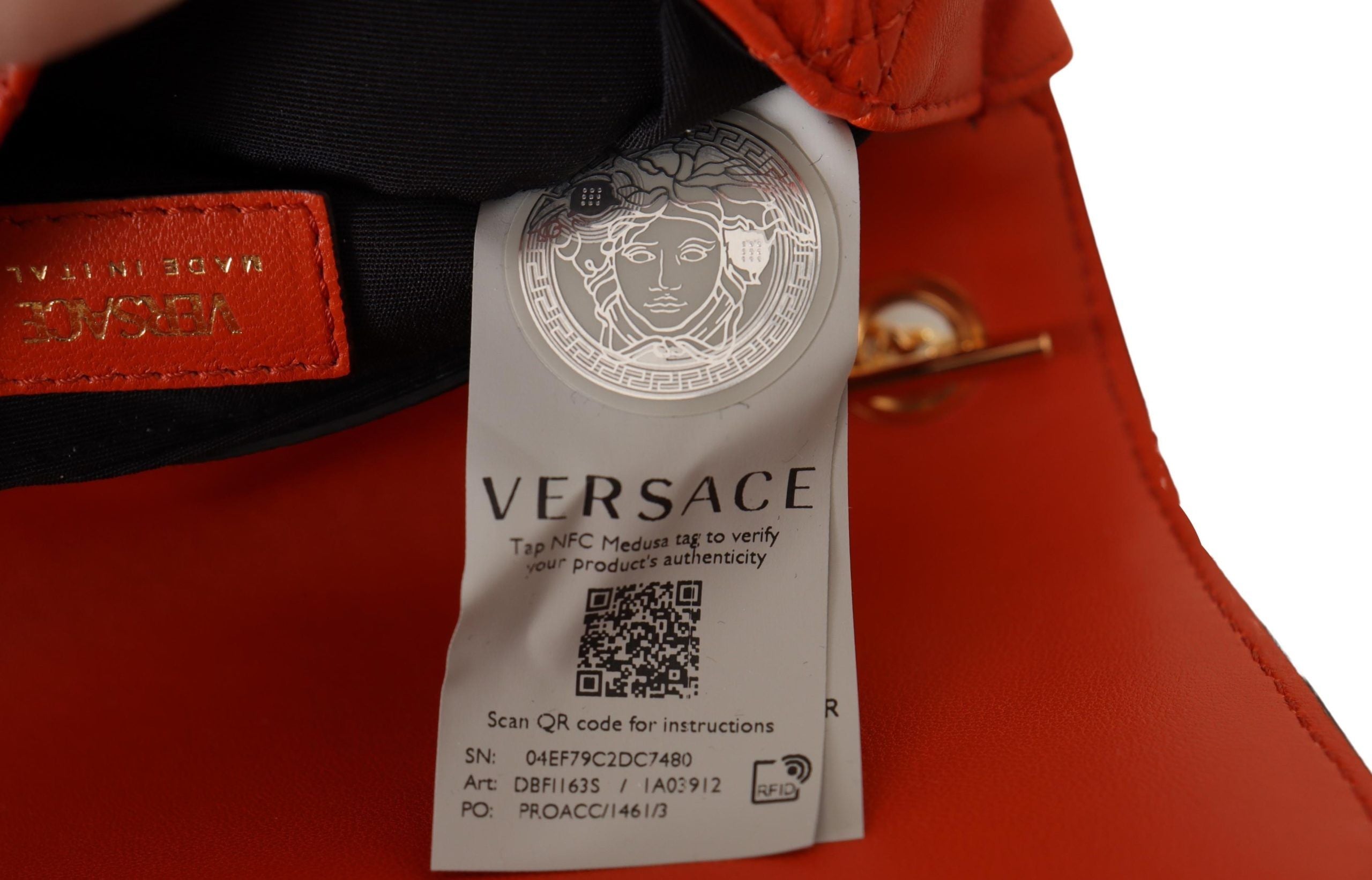 Versace Elegant Red Nappa Leather Crossbody Bag - Luksusmuotia Versace - Tutustu YVES JAVANNI® 