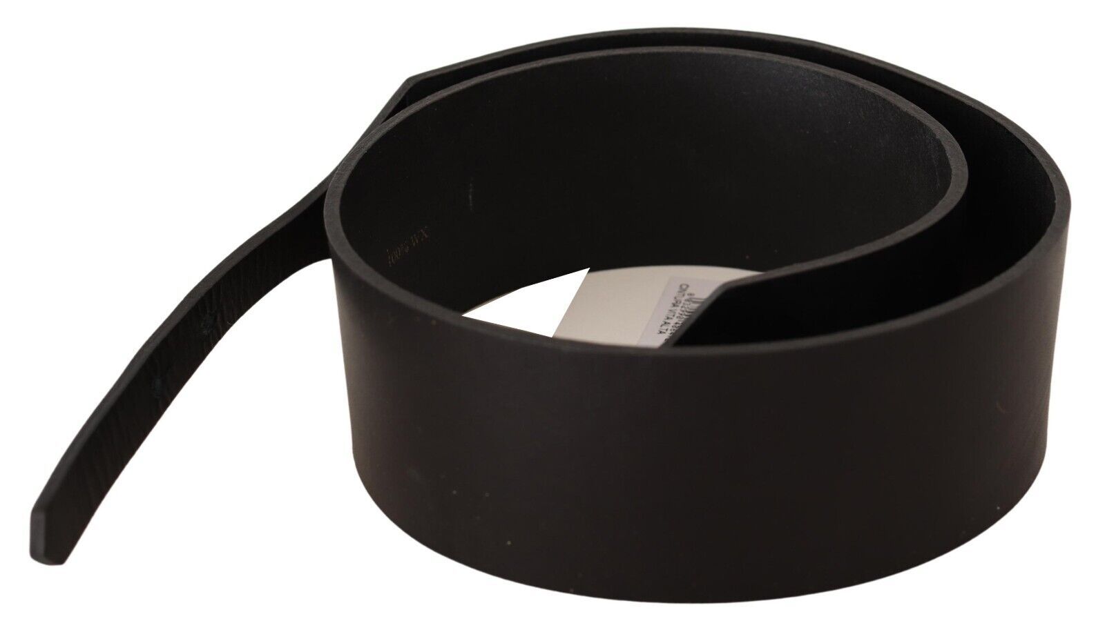 Costume National Chic Leather Fashion Belt with Silver-Tone Buckle - Luksusmuotia Costume National - Tutustu YVES JAVANNI® 