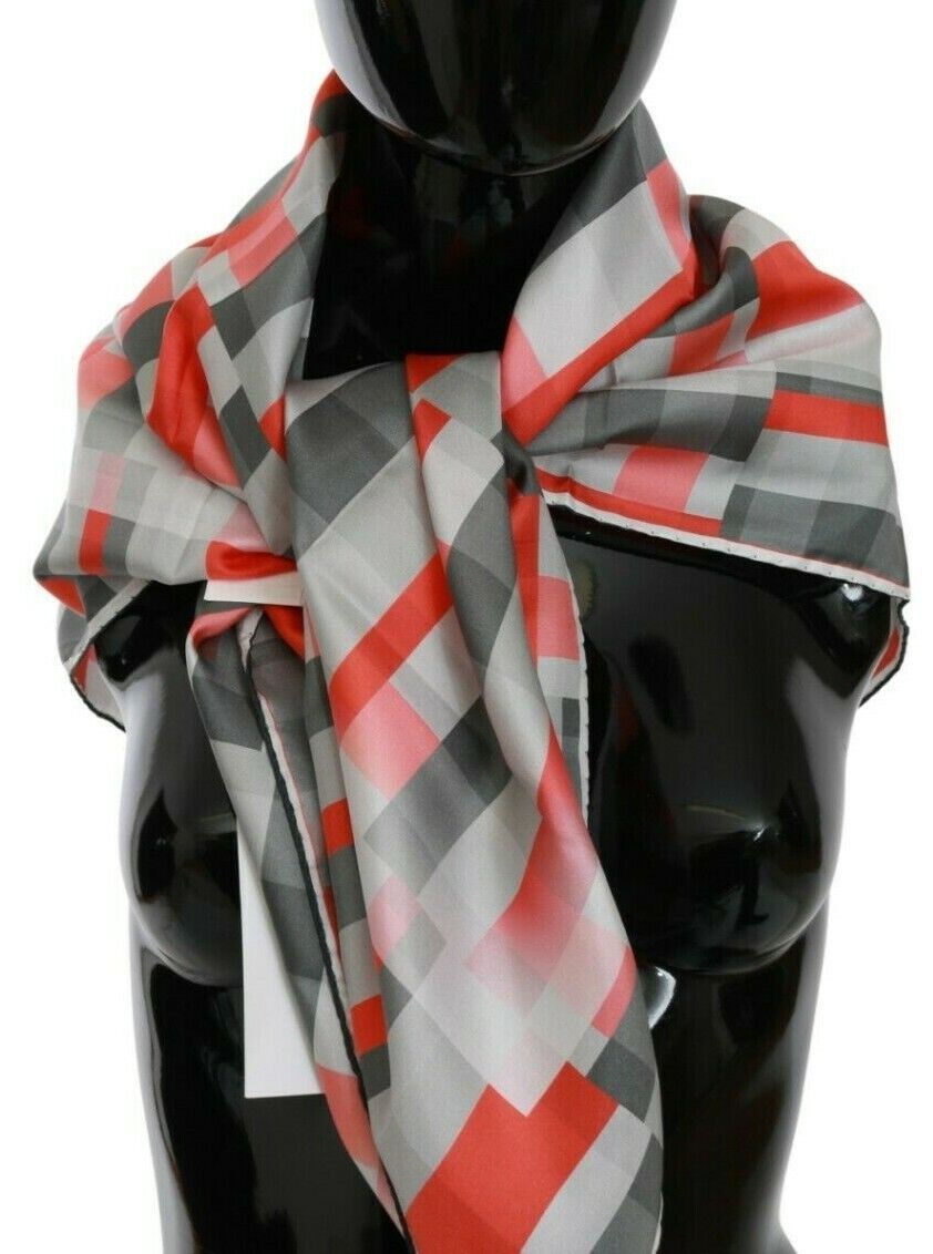 Costume National Elegant Silk Checkered Scarf in Gray and Red - Luksusmuotia Costume National - Tutustu YVES JAVANNI® 