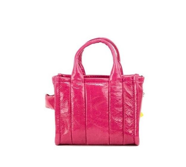 Marc Jacobs The Shiny Crinkle Micro Tote Magenta Leather Crossbody Bag Handbag - Luksuslaukut ja asusteet Marc Jacobs - Tutustu YVES JAVANNI® 