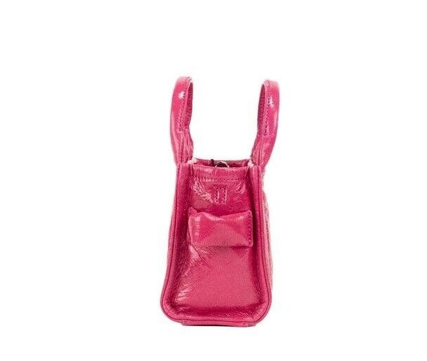 Marc Jacobs The Shiny Crinkle Micro Tote Magenta Leather Crossbody Bag Handbag - Luksuslaukut ja asusteet Marc Jacobs - Tutustu YVES JAVANNI® 