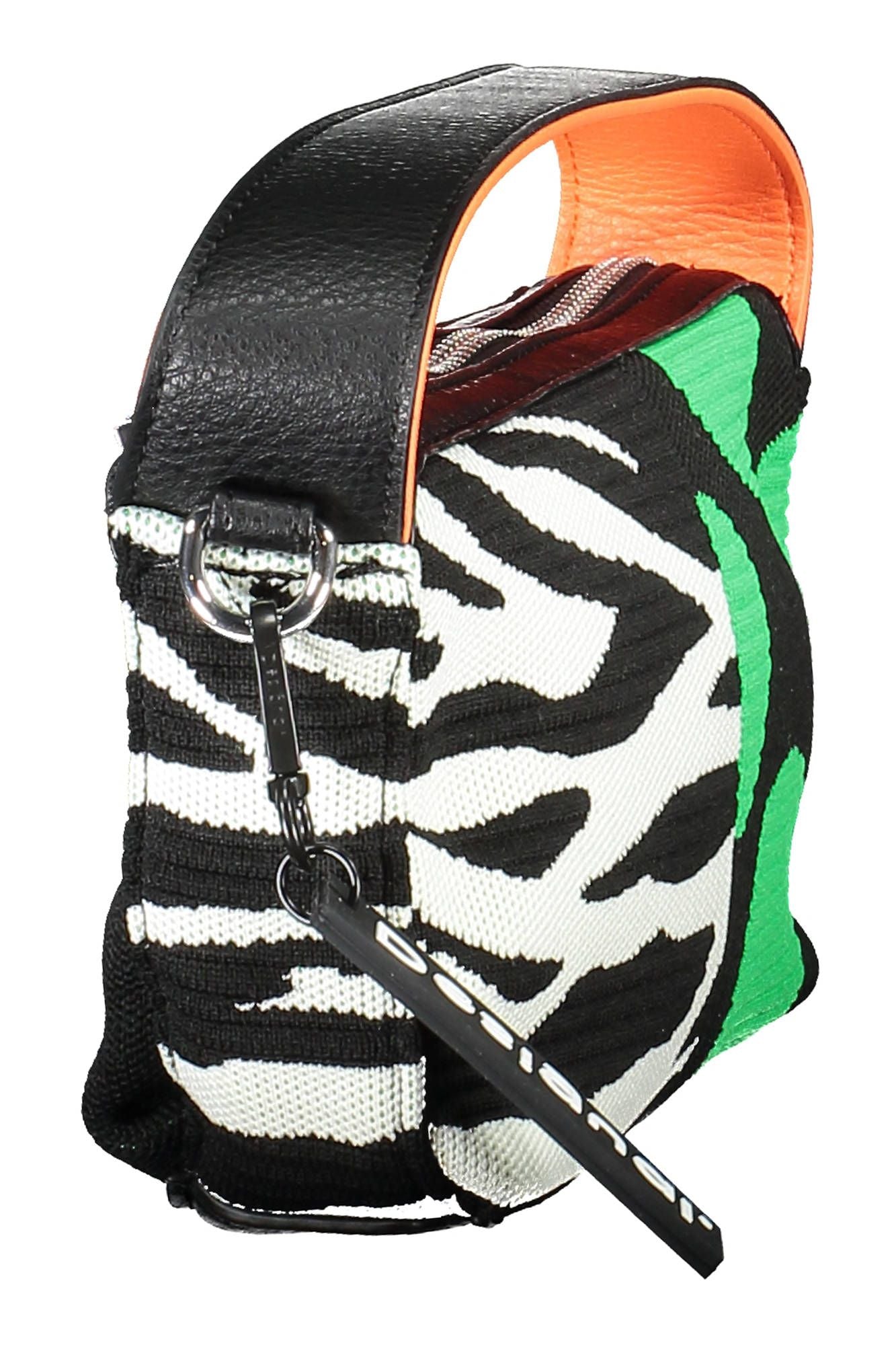 Desigual Elevate Your Style with a Sleek Black Shoulder Bag - Luksusmuotia Desigual - Tutustu YVES JAVANNI® 