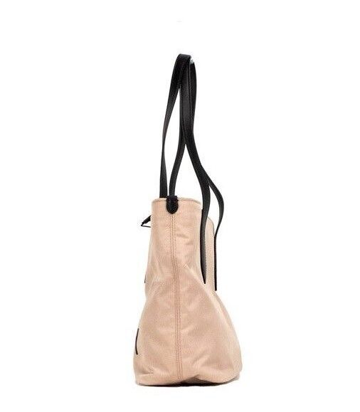 Burberry Small Rose Beige Logo Branded Econyl Nylon Tote Shoulder Handbag Purse - Luksuslaukut ja asusteet Burberry - Tutustu YVES JAVANNI® 