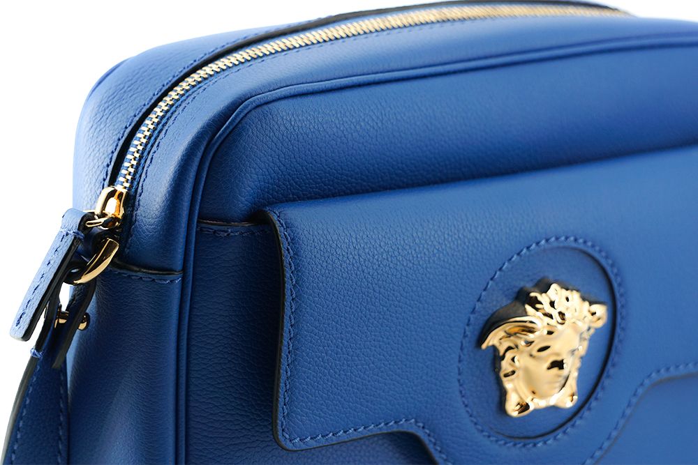 Versace Elegant Blue Calf Leather Camera Case Bag - Luksuslaukut ja asusteet Versace - Tutustu YVES JAVANNI® 