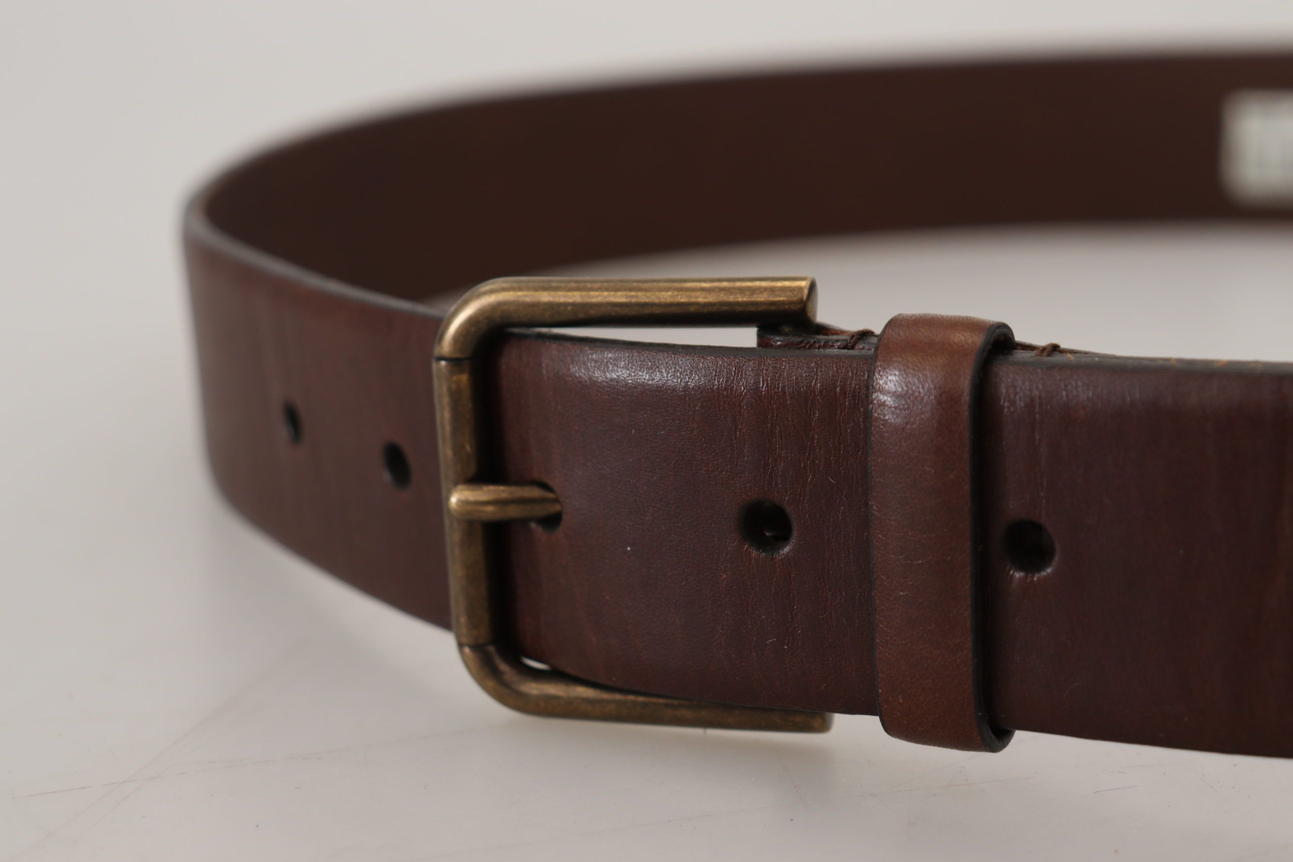 Dolce & Gabbana Elegant Brown Leather Belt with Metal Buckle - Luksusmuotia Dolce & Gabbana - Tutustu YVES JAVANNI® 