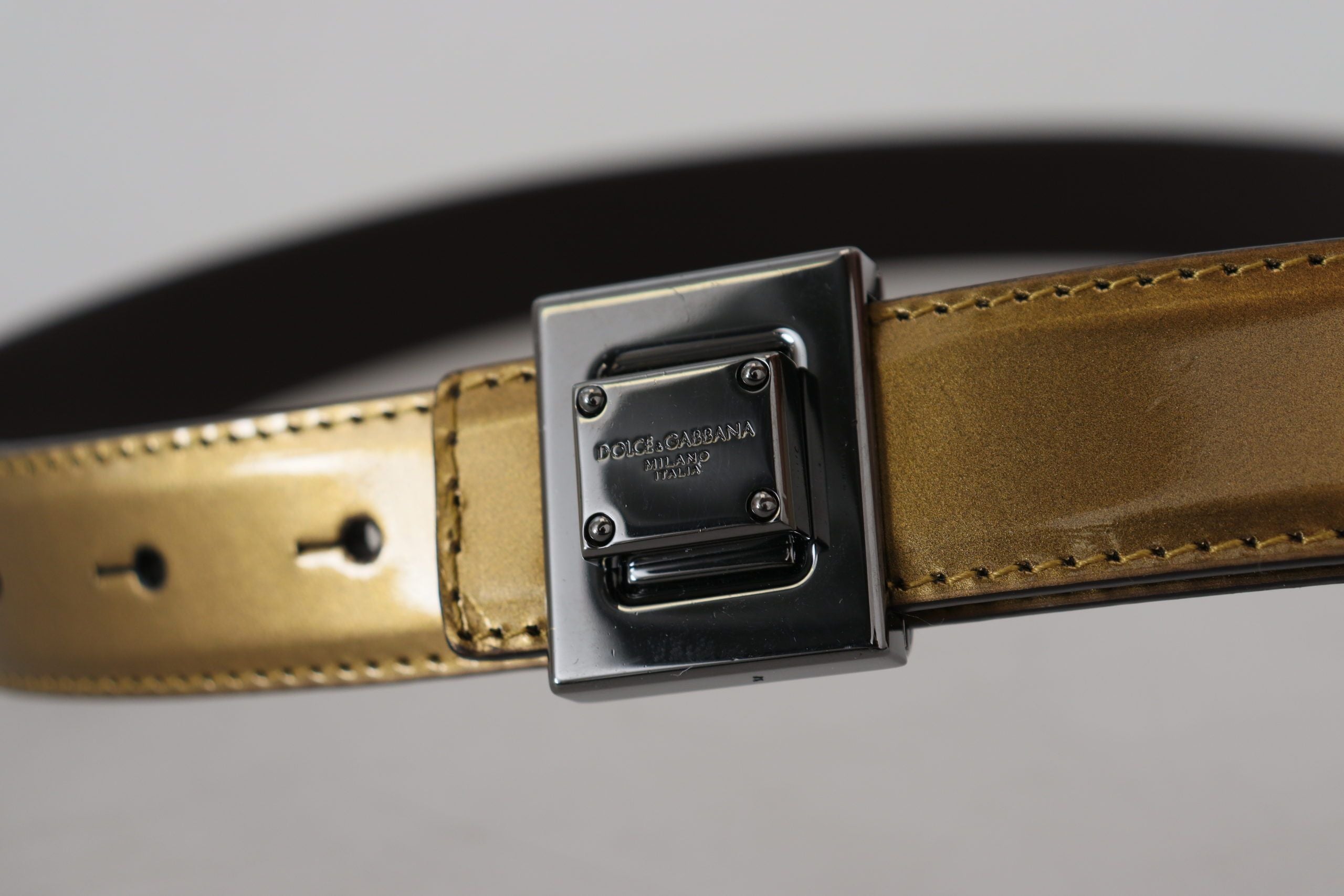 Dolce & Gabbana Gold Square Buckle Leather Belt - Luksusmuotia Dolce & Gabbana - Tutustu YVES JAVANNI® 