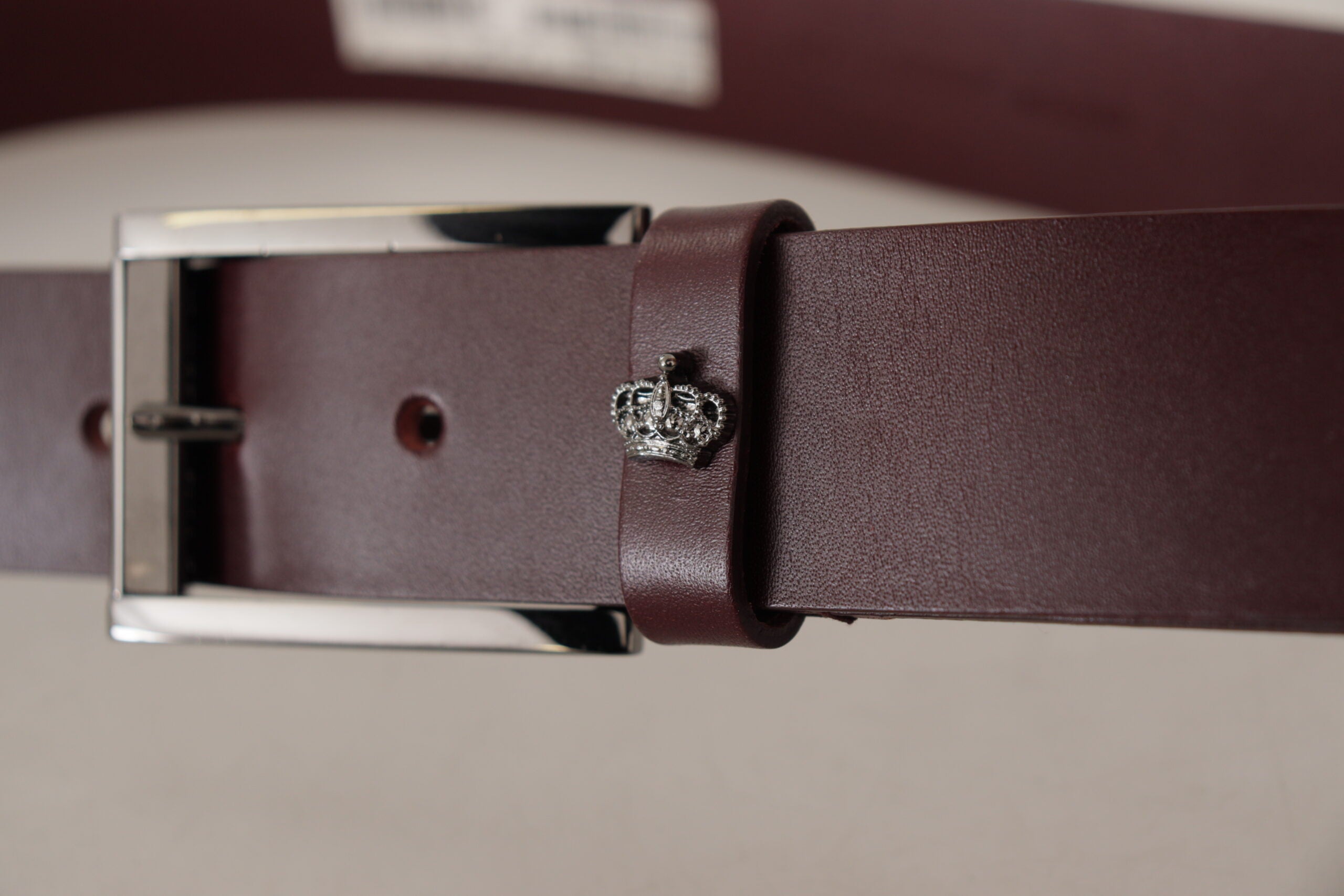 Dolce & Gabbana Elegant Brown Leather Designer Belt - Luksuslaukut ja asusteet Dolce & Gabbana - Tutustu YVES JAVANNI® 