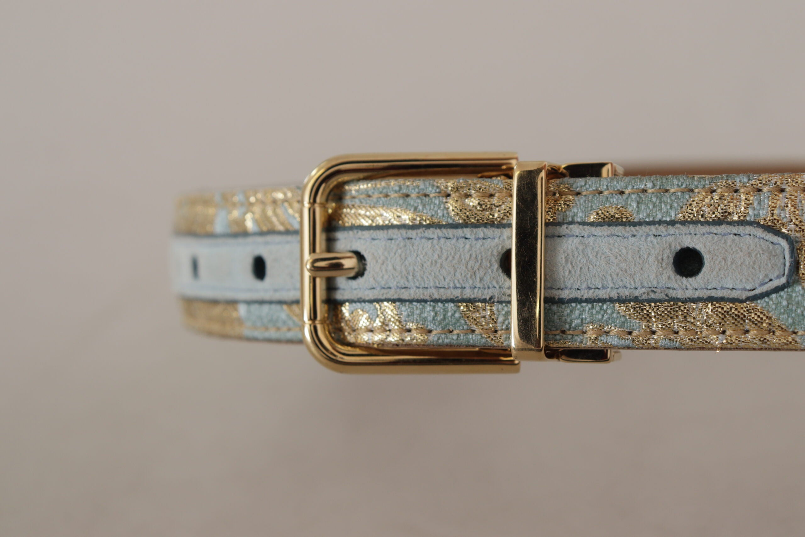 Dolce & Gabbana Elegant Light Blue Leather Belt with Gold Buckle - Luksusmuotia Dolce & Gabbana - Tutustu YVES JAVANNI® 