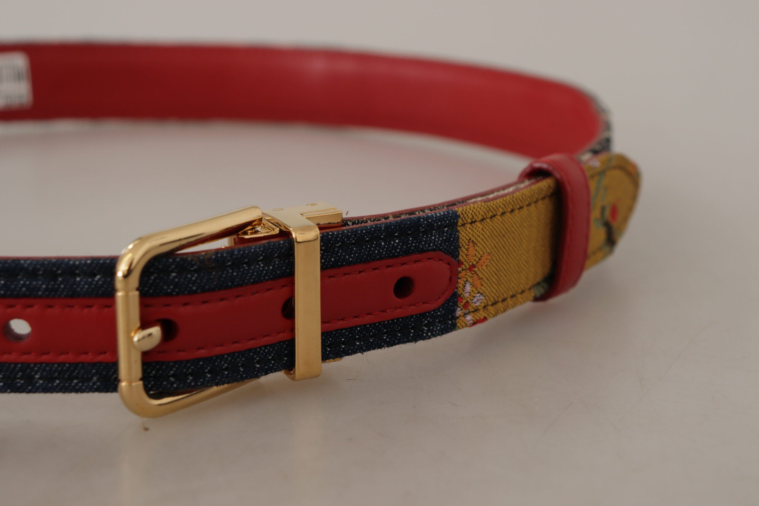 Dolce & Gabbana Chic Multicolor Leather Belt with Engraved Buckle - Luksusmuotia Dolce & Gabbana - Tutustu YVES JAVANNI® 