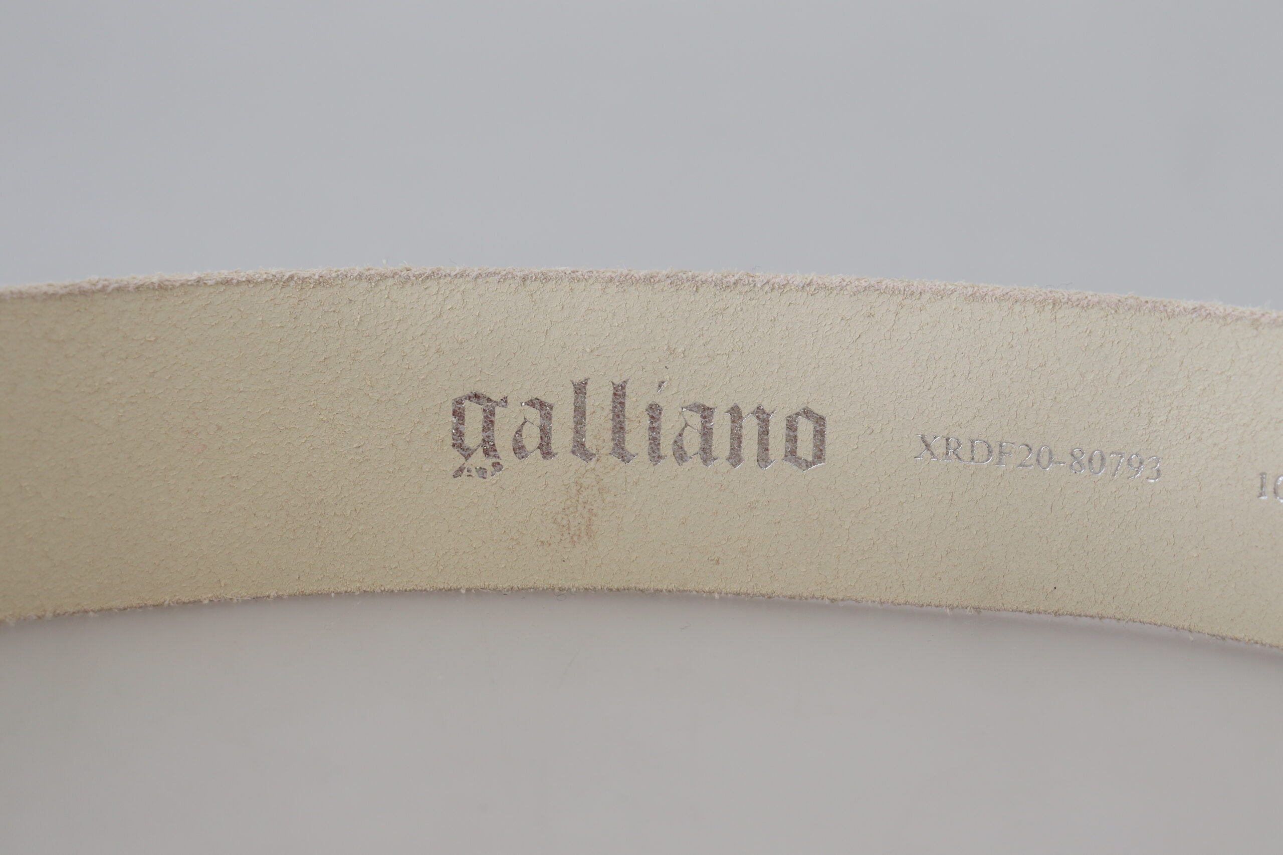 John Galliano Elegant Pink Leather Fashion Belt - Luksuslaukut ja asusteet John Galliano - Tutustu YVES JAVANNI® 