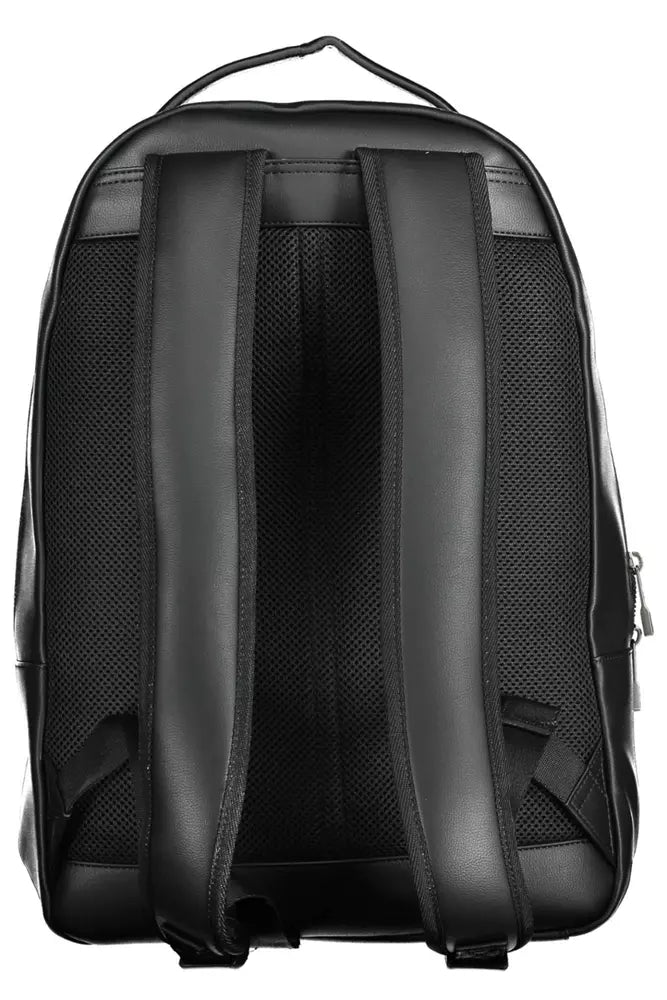 Tommy Hilfiger Black Polyethylene Men Backpack - Luksuslaukut ja asusteet Tommy Hilfiger - Tutustu YVES JAVANNI® 