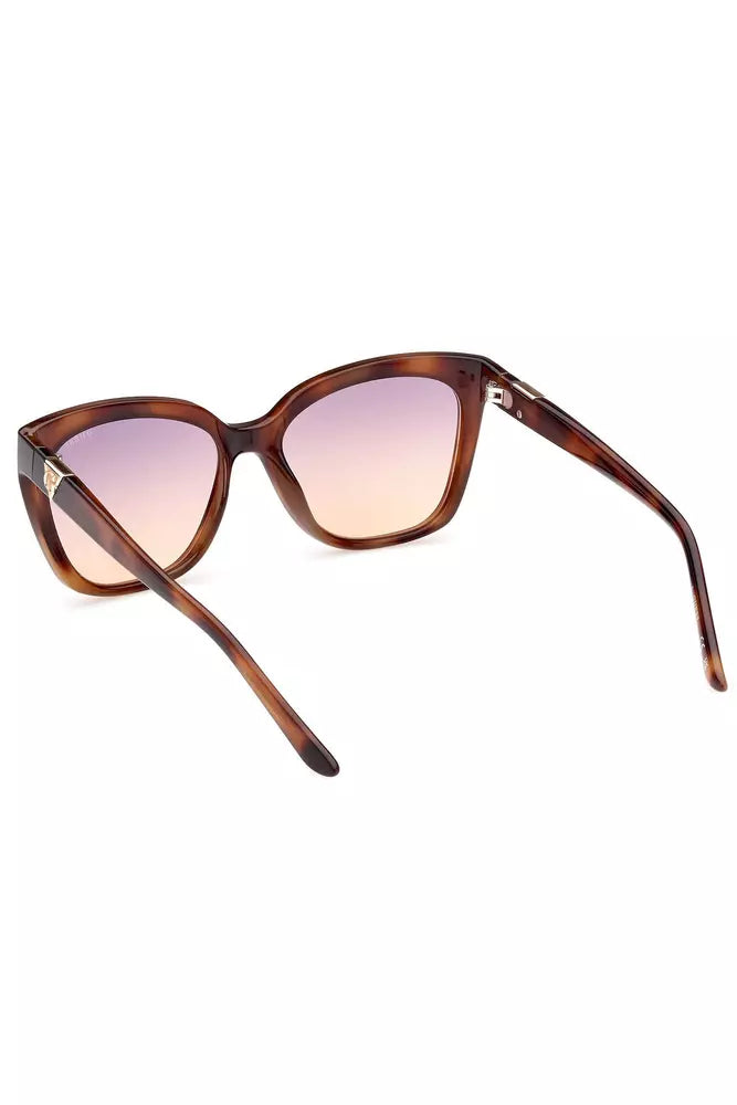 Guess Chic Square Frame Sunglasses in Contrasting Hues - Luksusmuotia Guess Jeans - Tutustu YVES JAVANNI® 