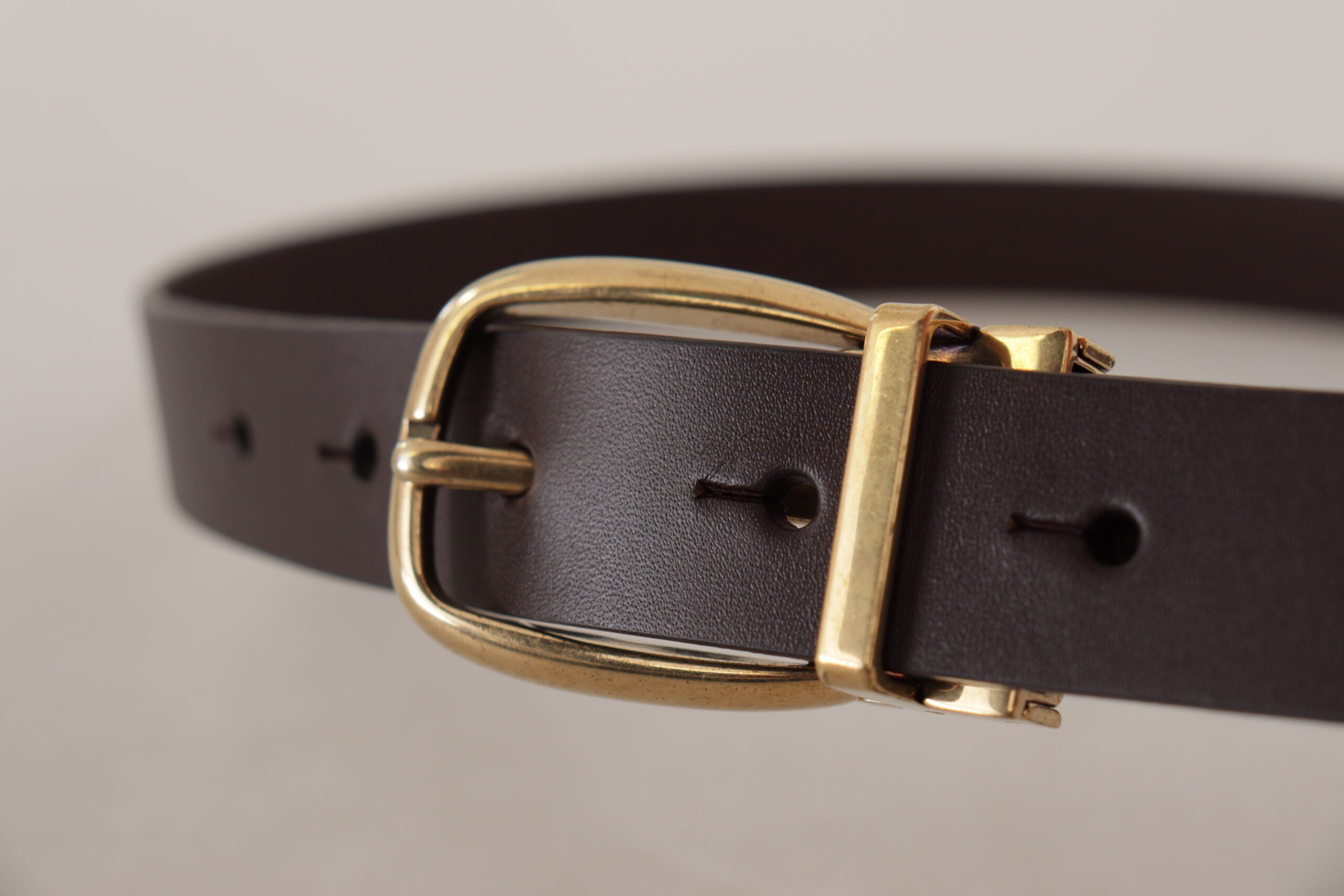 Dolce & Gabbana Elegant Dark Brown Leather Belt - Luksusmuotia Dolce & Gabbana - Tutustu YVES JAVANNI® 