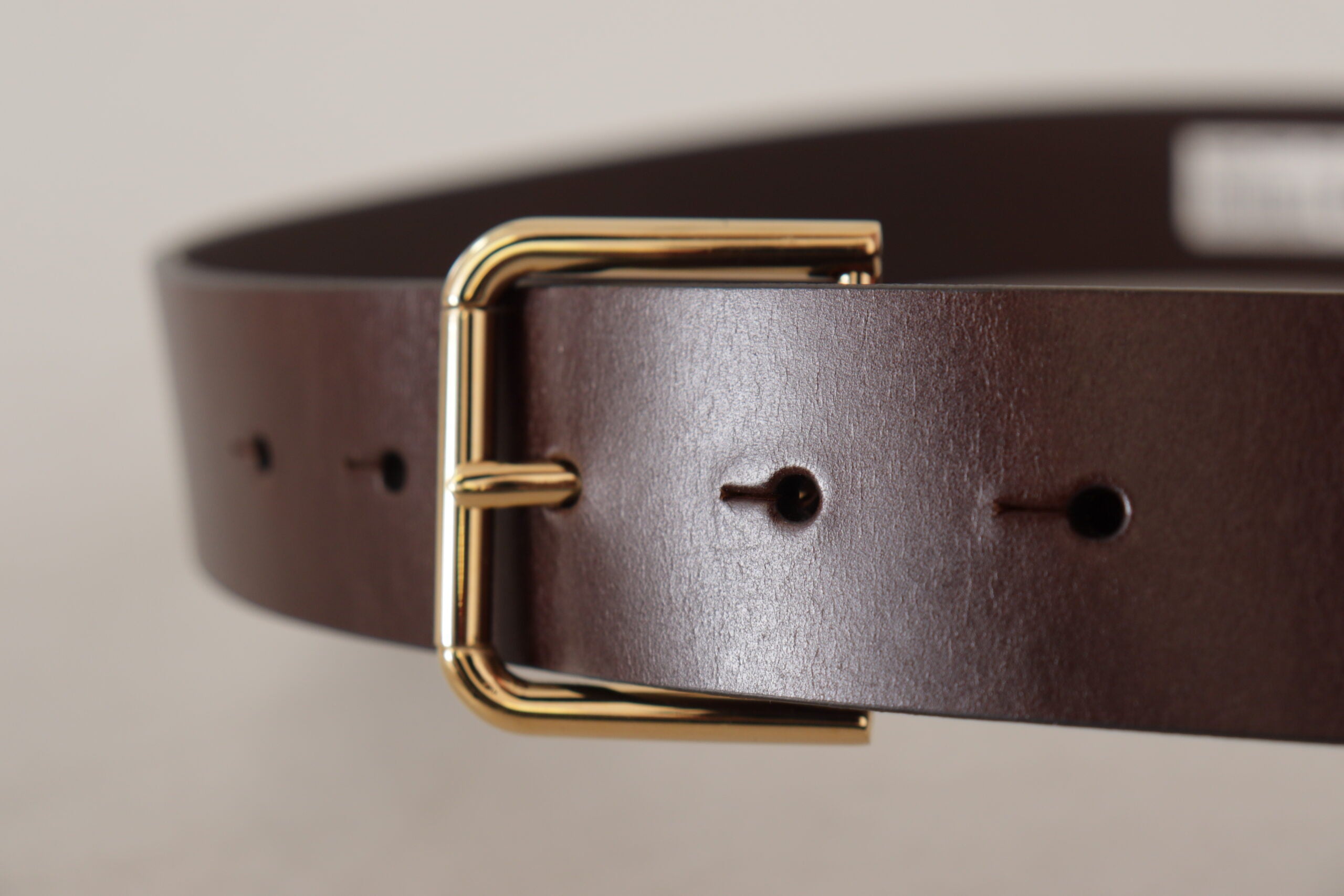 Dolce & Gabbana Elegant Dark Brown Leather Belt - Luksusmuotia Dolce & Gabbana - Tutustu YVES JAVANNI® 