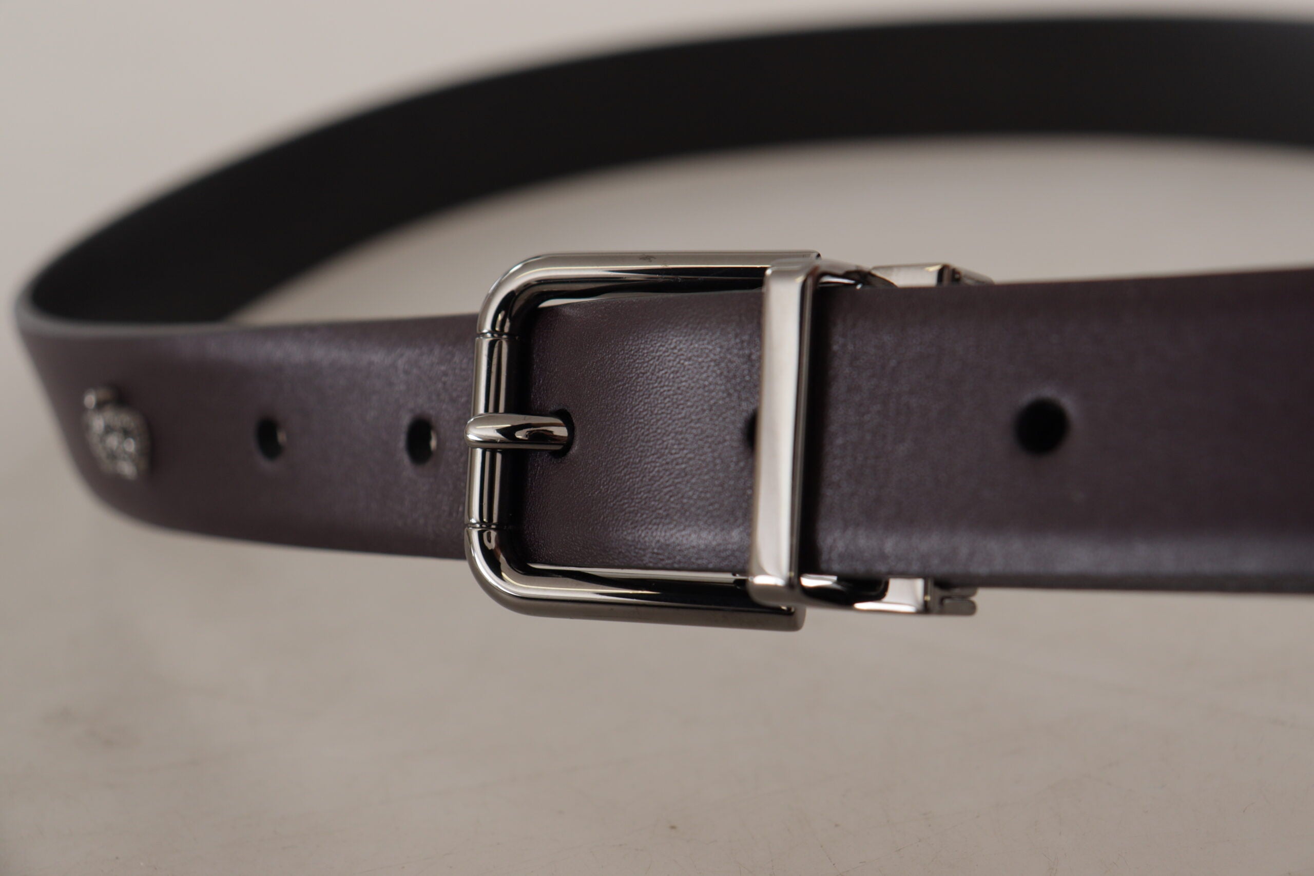 Dolce & Gabbana Elegant Dark Brown Leather Belt - Luksusmuotia Dolce & Gabbana - Tutustu YVES JAVANNI® 