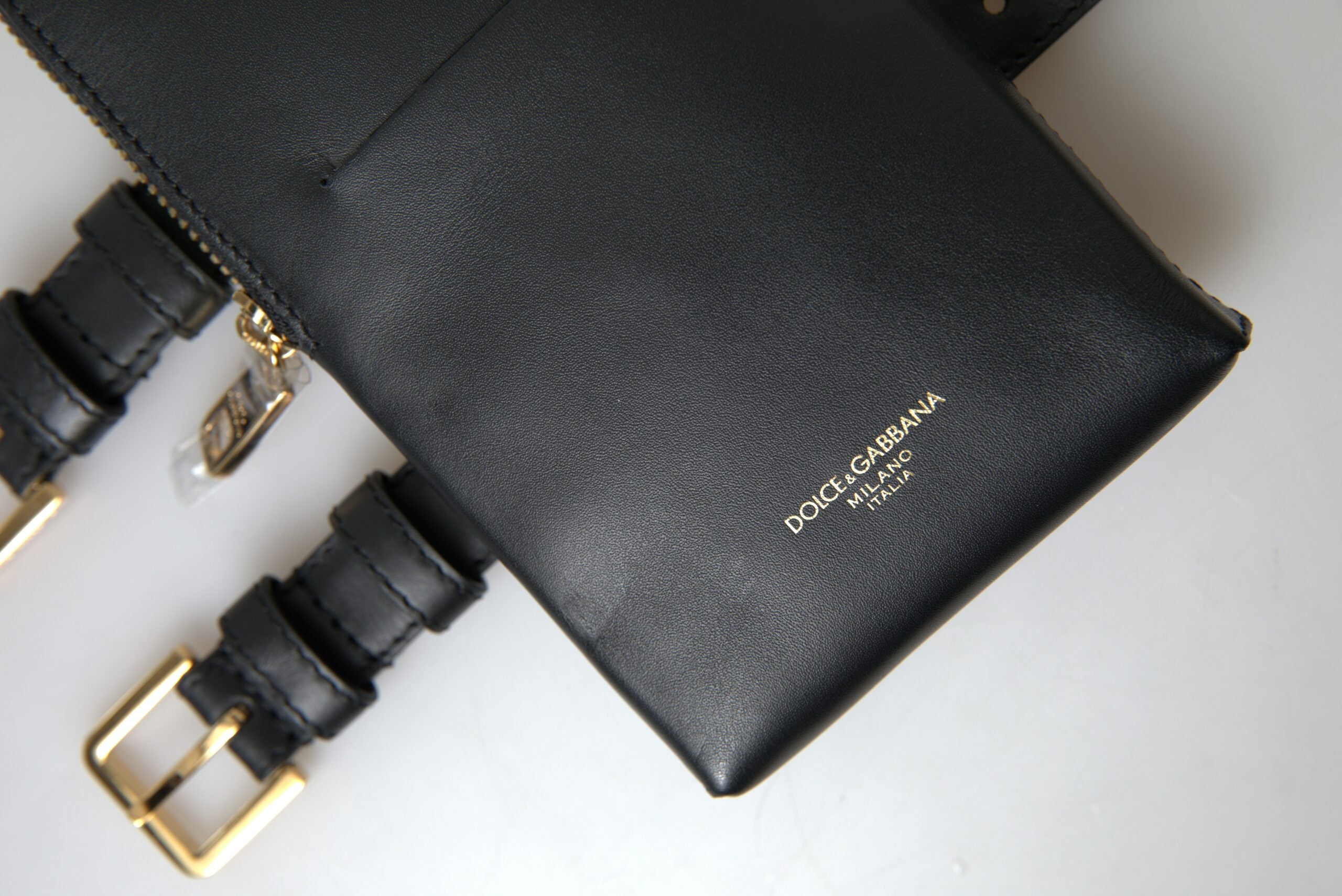 Dolce & Gabbana Elegant Leather Wristlet Clutch - Luksusmuotia Dolce & Gabbana - Tutustu YVES JAVANNI® 