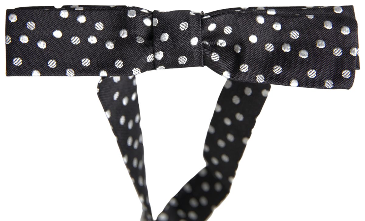 Dolce & Gabbana Elegant Black Silk Bow Tie with Logo Detail - Luksusmuotia Dolce & Gabbana - Tutustu YVES JAVANNI® 