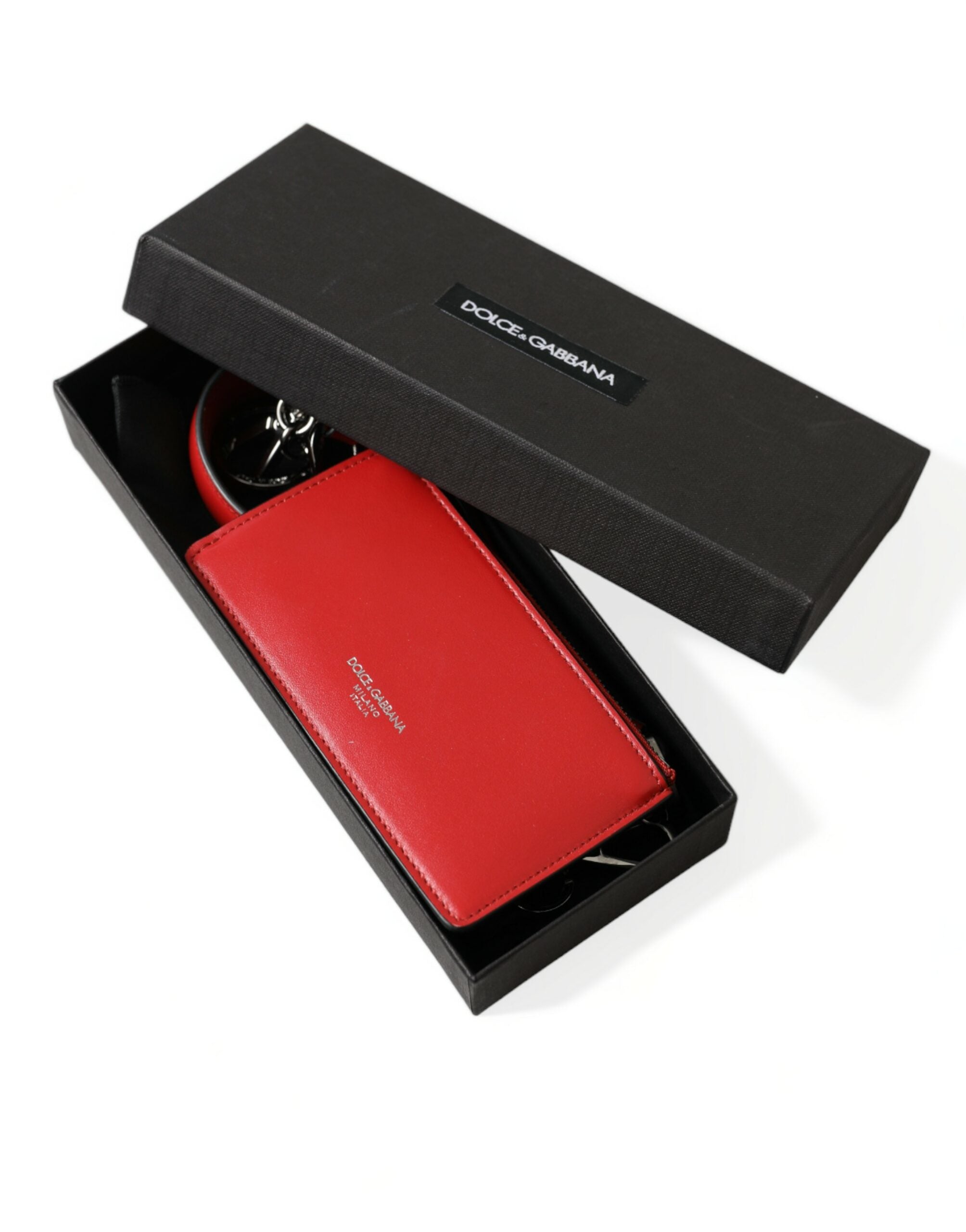 Dolce & Gabbana Elegant Red Leather Airpods Case - Luksusmuotia Dolce & Gabbana - Tutustu YVES JAVANNI® 