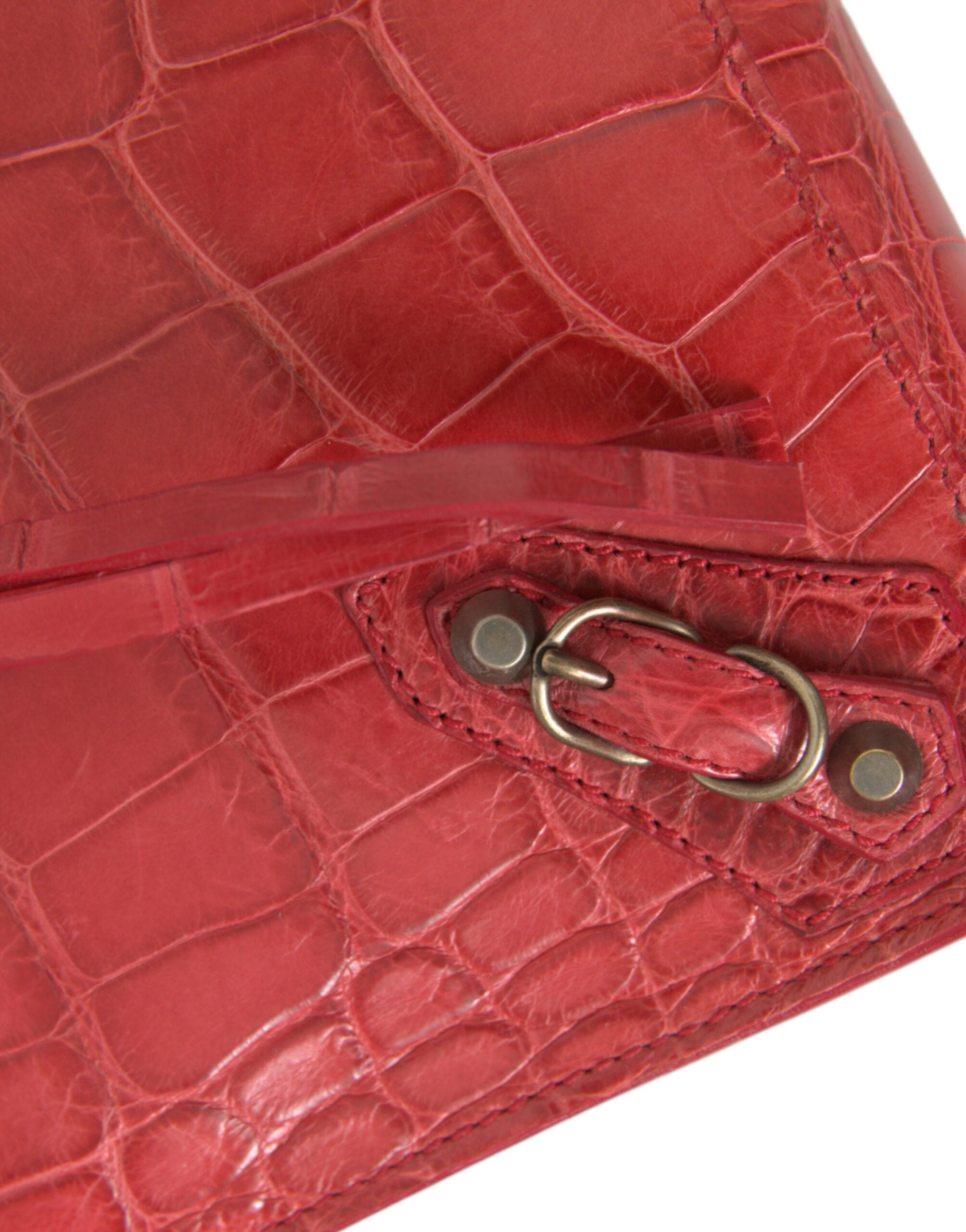 Balenciaga Exotic Red Alligator Leather Clutch - Luksusmuotia Balenciaga - Tutustu YVES JAVANNI® 