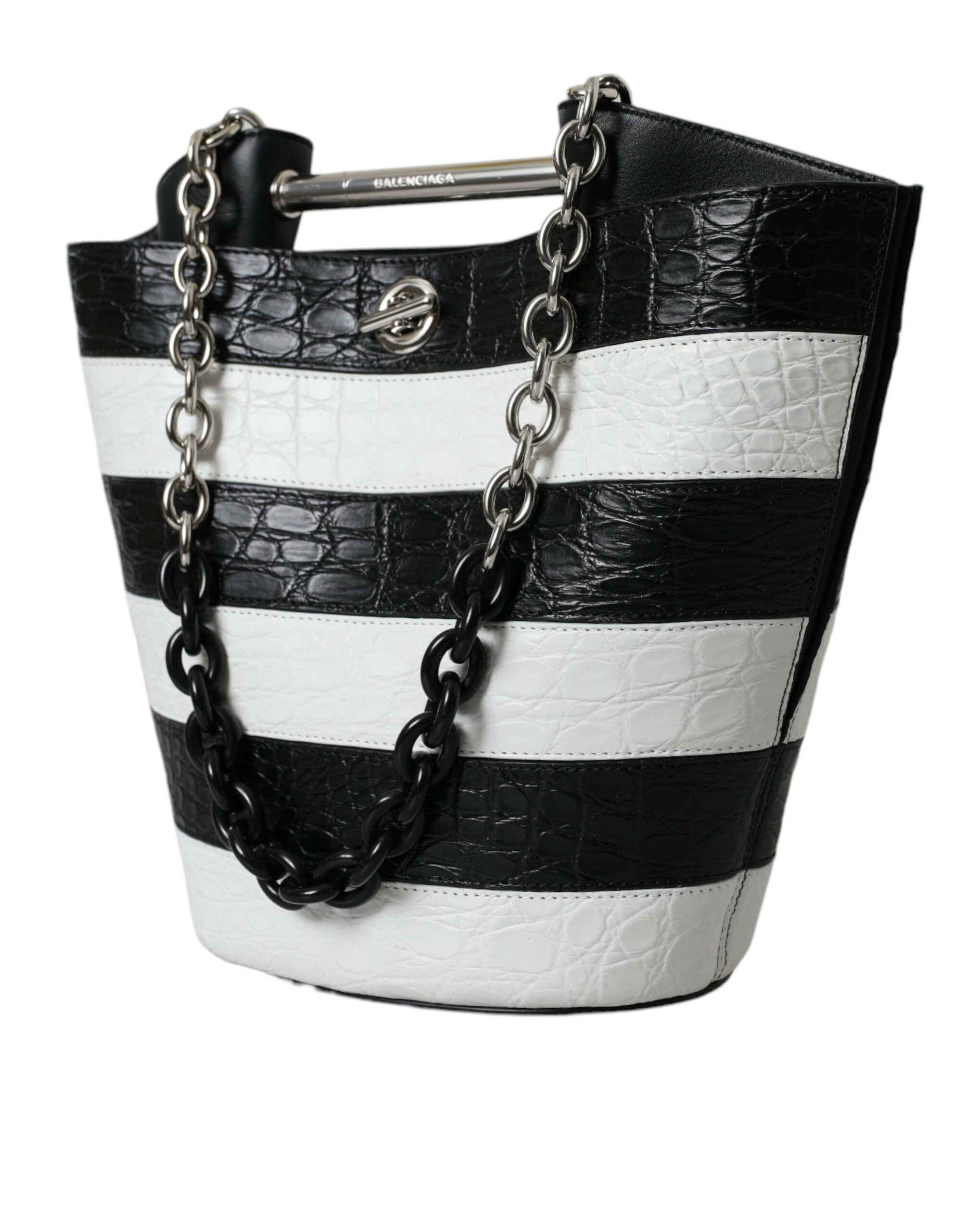 Balenciaga Chic Crocodile Leather Maxi Bucket Bag - Luksusmuotia Balenciaga - Tutustu YVES JAVANNI® 