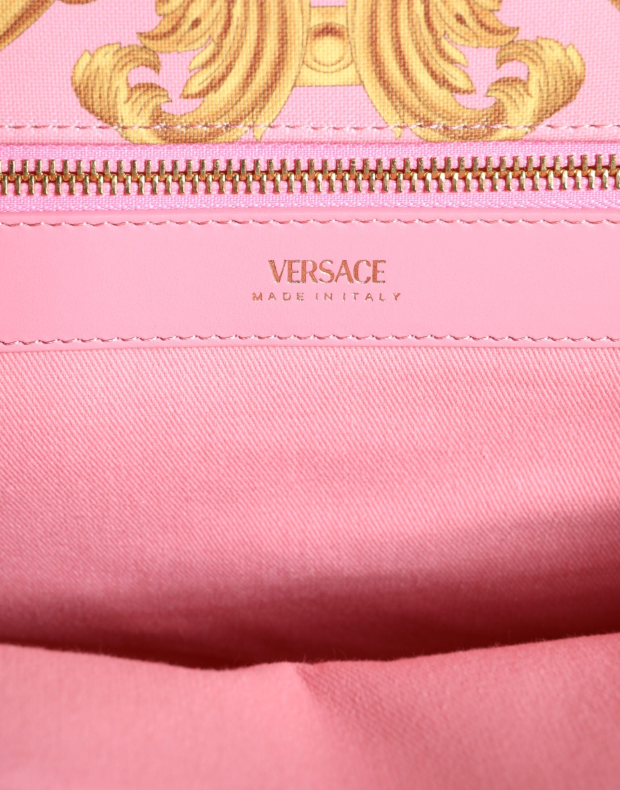 Versace Pink Printed Large Tote Bag - Luksuslaukut ja asusteet Versace - Tutustu YVES JAVANNI® 