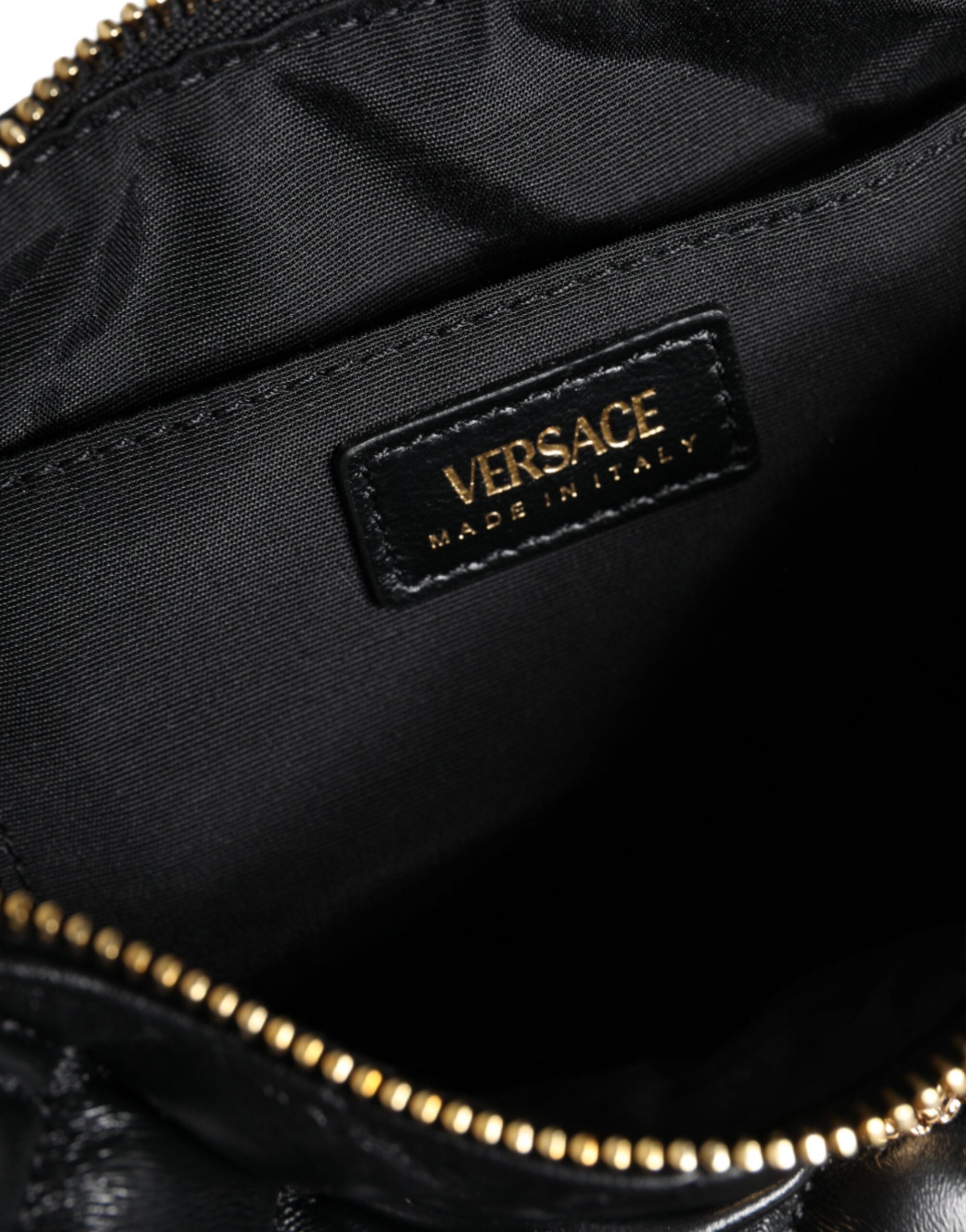 Versace Black Mini Quilted Lambskin Leather Crossbody Sling Bag - Luksuslaukut ja asusteet Versace - Tutustu YVES JAVANNI® 