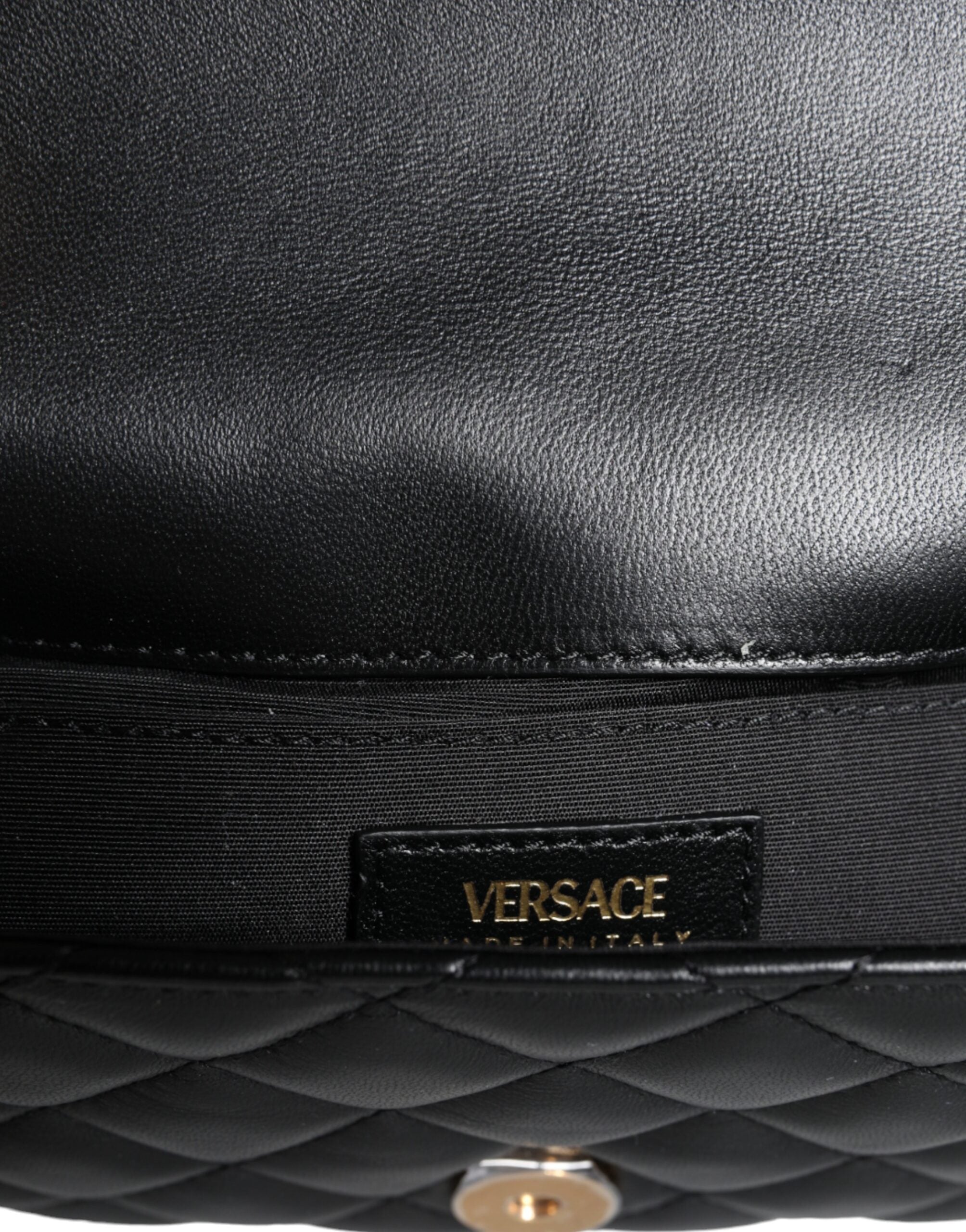 Versace Black Quilted Lambskin Leather Crossbody Shoulder Bag - Luksuslaukut ja asusteet Versace - Tutustu YVES JAVANNI® 