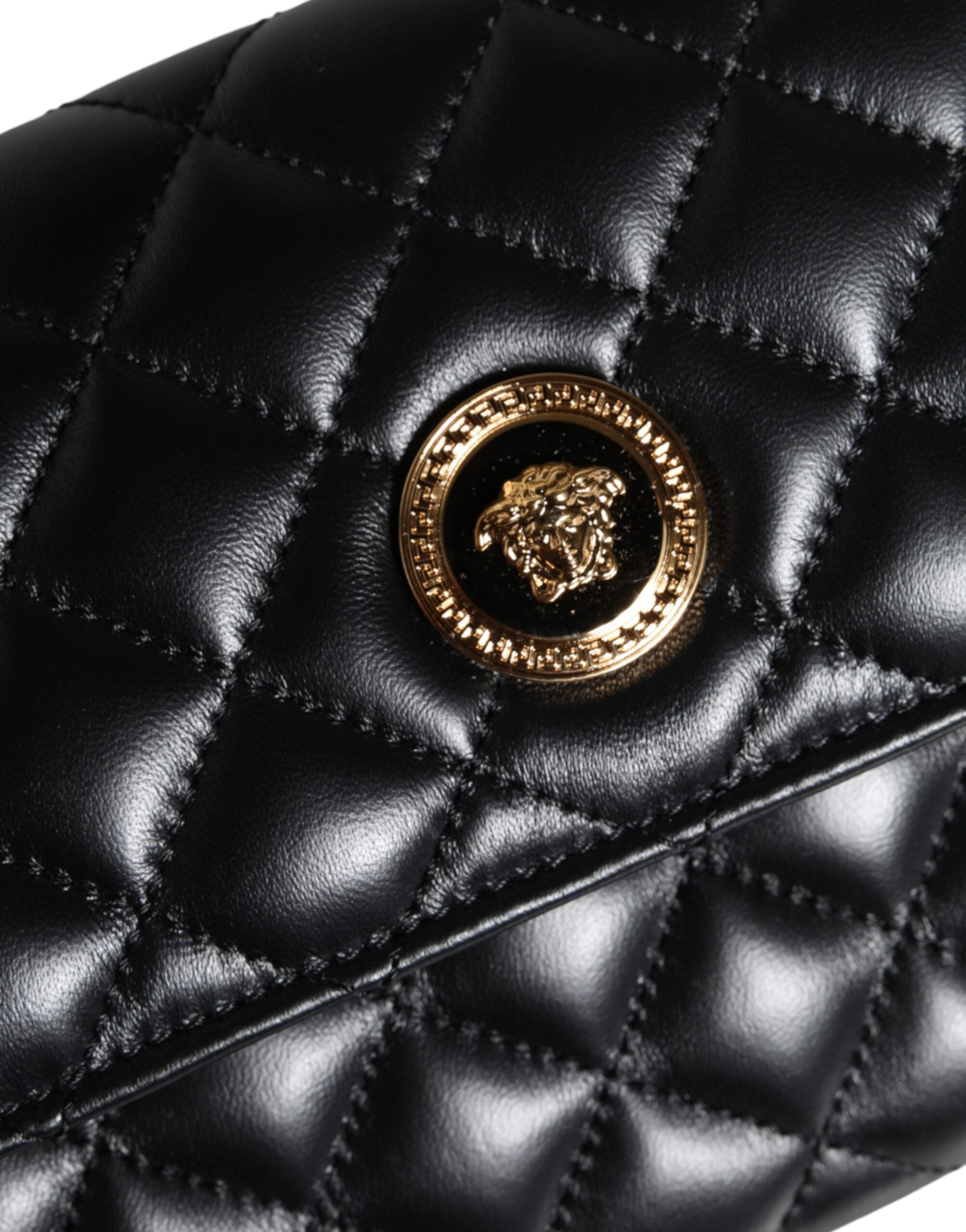 Versace Black Quilted Nappa Leather Crossbody Shoulder Bag - Luksuslaukut ja asusteet Versace - Tutustu YVES JAVANNI® 