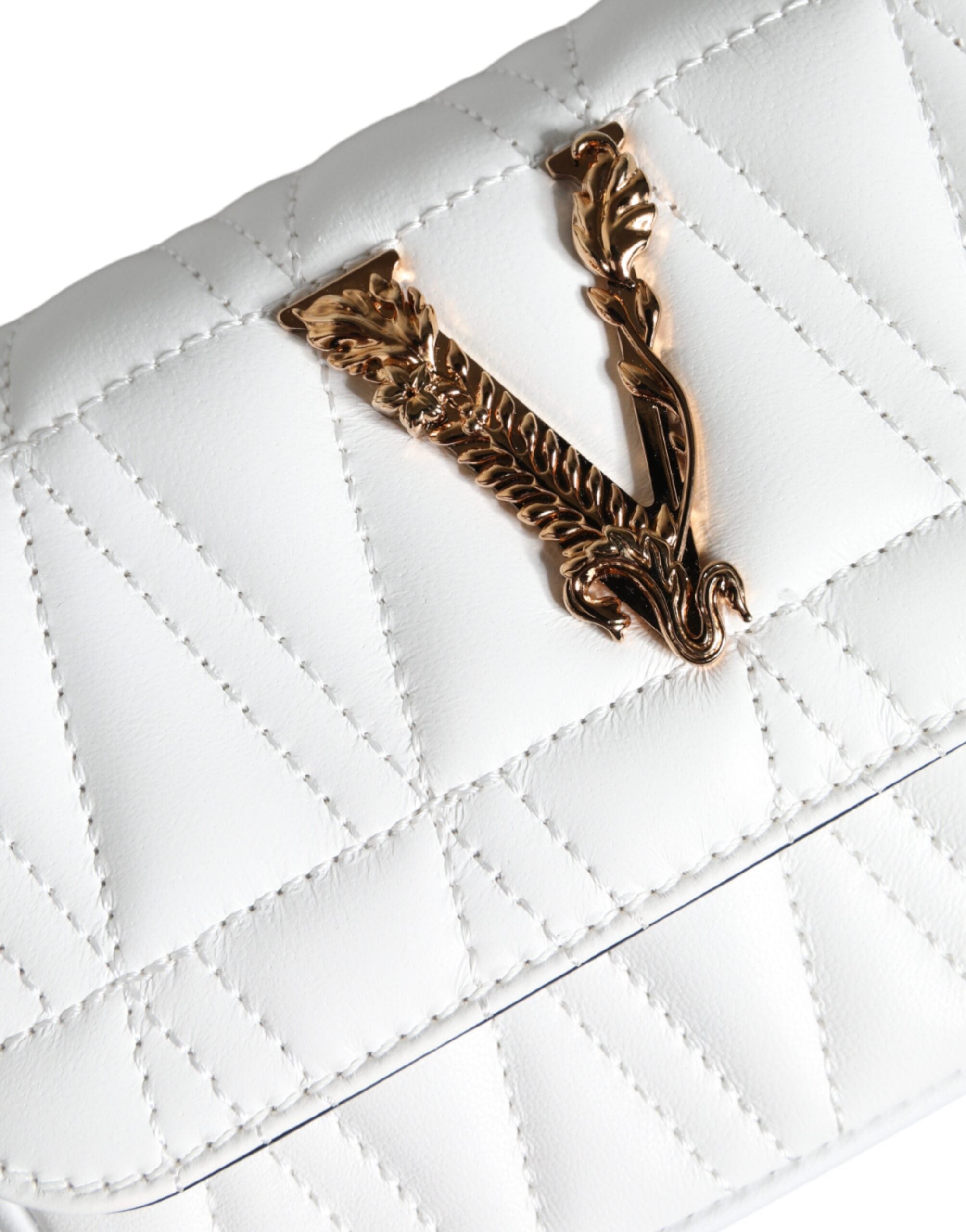 Versace White Quilted Nappa Leather Crossbody Shoulder Bag - Luksuslaukut ja asusteet Versace - Tutustu YVES JAVANNI® 