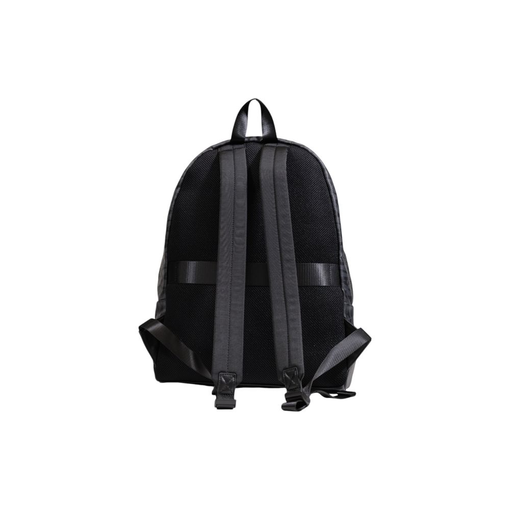 Armani Exchange Black Polyethylene Backpack - Luksuslaukut ja asusteet Armani Exchange - Tutustu YVES JAVANNI® 