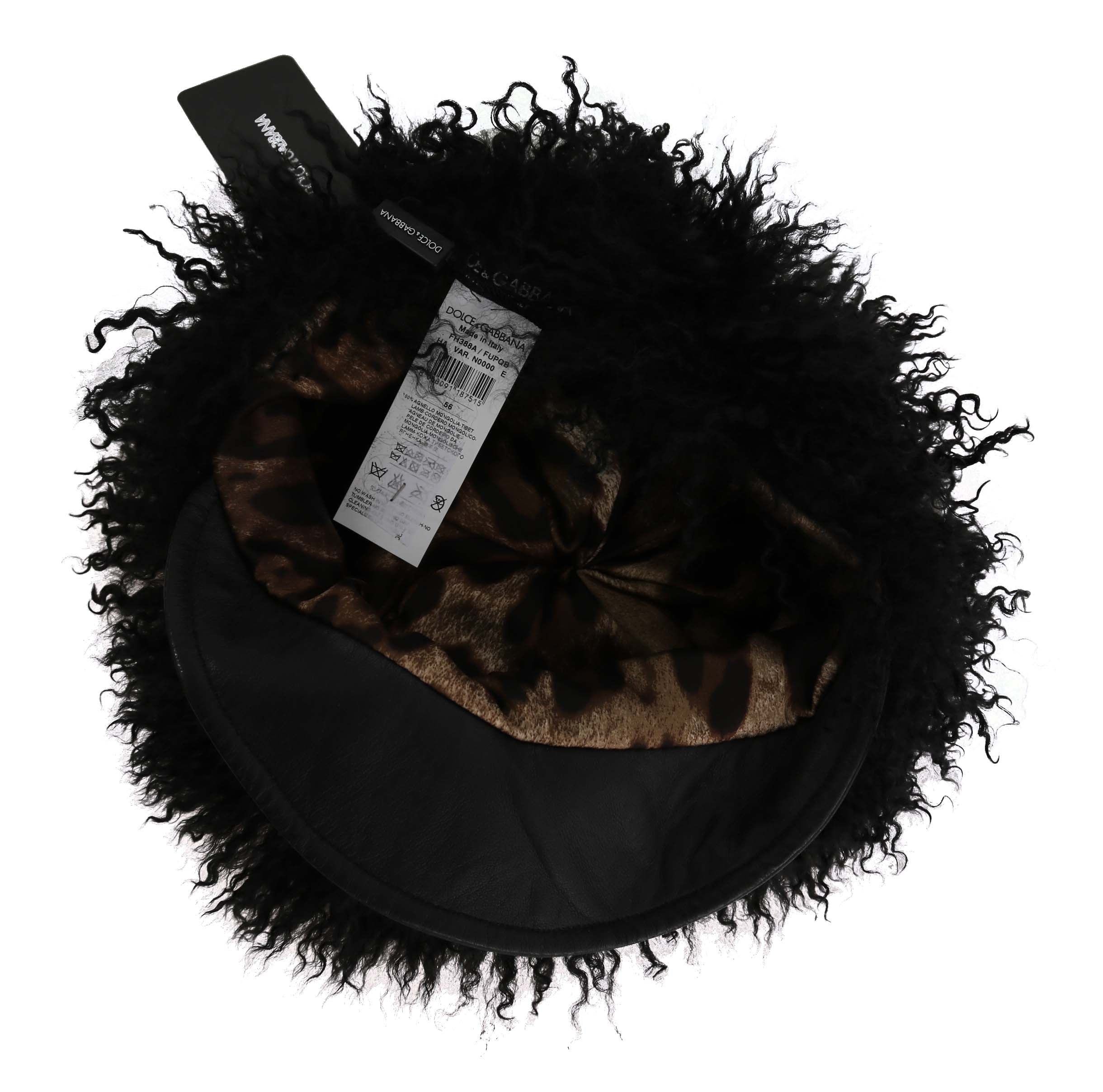 Dolce & Gabbana Chic Black Gatsby Cap in Tibet Lamb Fur - Luksusmuotia Dolce & Gabbana - Tutustu YVES JAVANNI® 