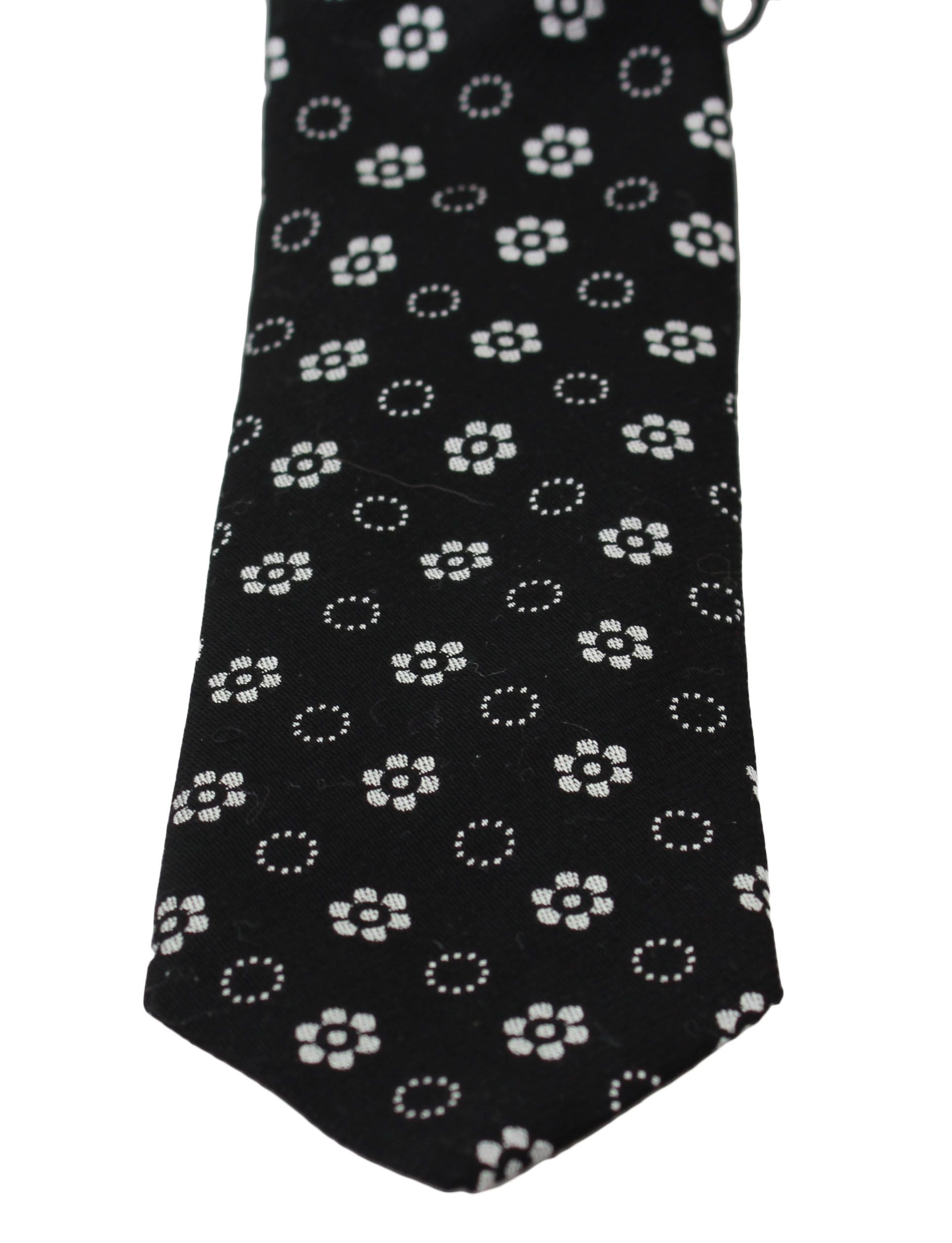 Dolce & Gabbana Elegant Black Floral Silk Necktie - Luksusmuotia Dolce & Gabbana - Tutustu YVES JAVANNI® 