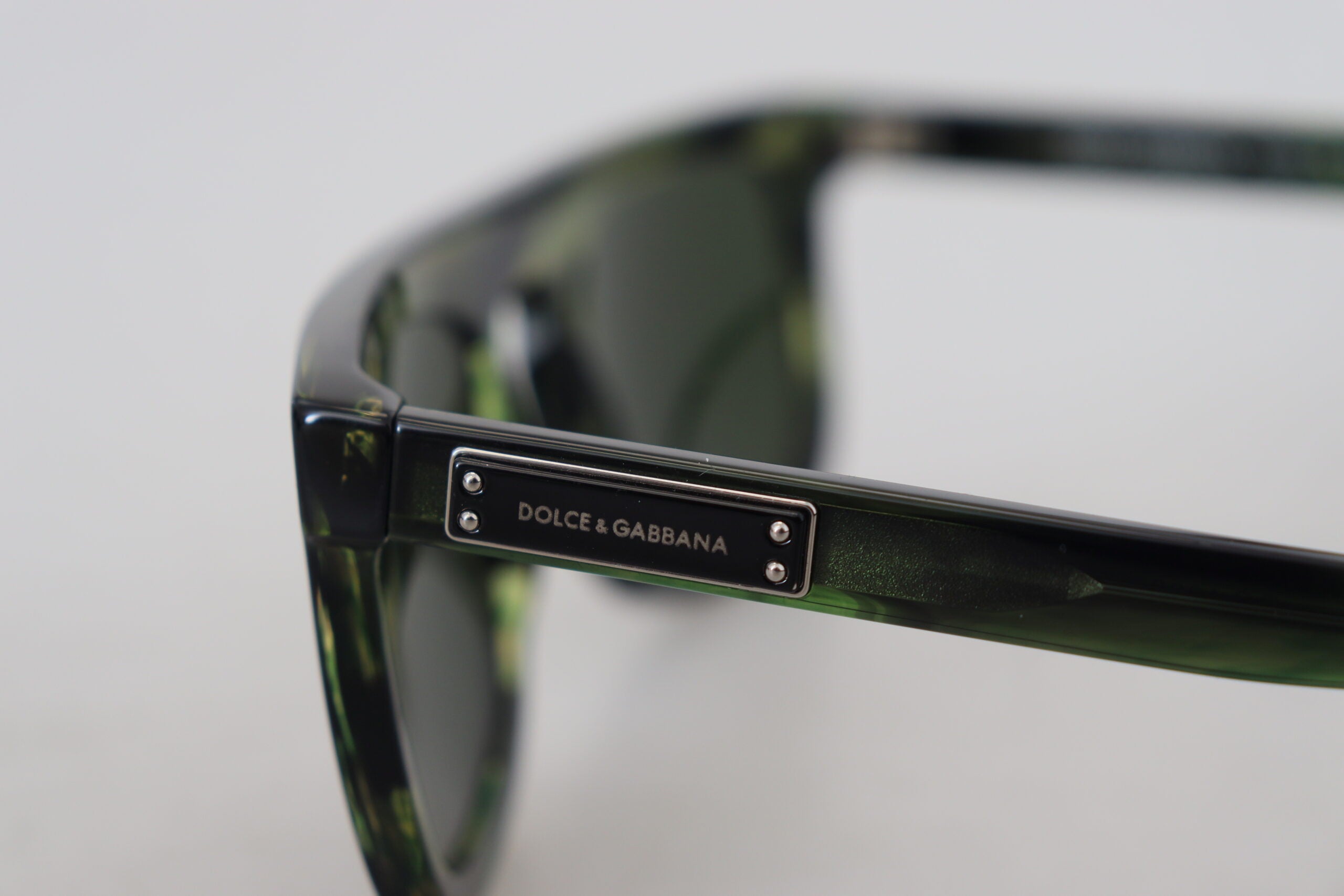 Dolce & Gabbana Chic Green UV Protection Sunglasses - Luksusmuotia Dolce & Gabbana - Tutustu YVES JAVANNI® 