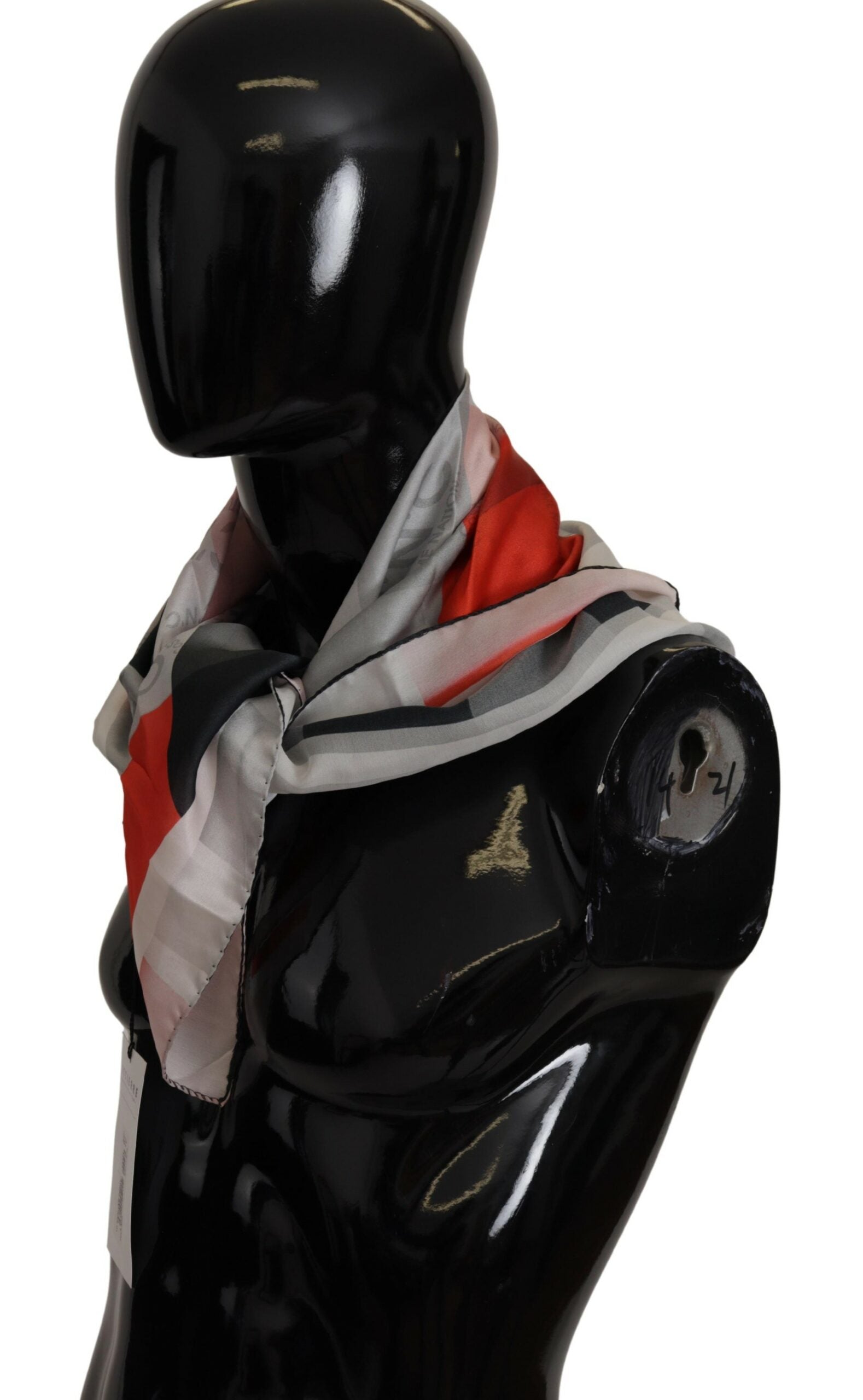 Costume National Elegant Silk Scarf in Gray Red Checkered - Luksusmuotia Costume National - Tutustu YVES JAVANNI® 