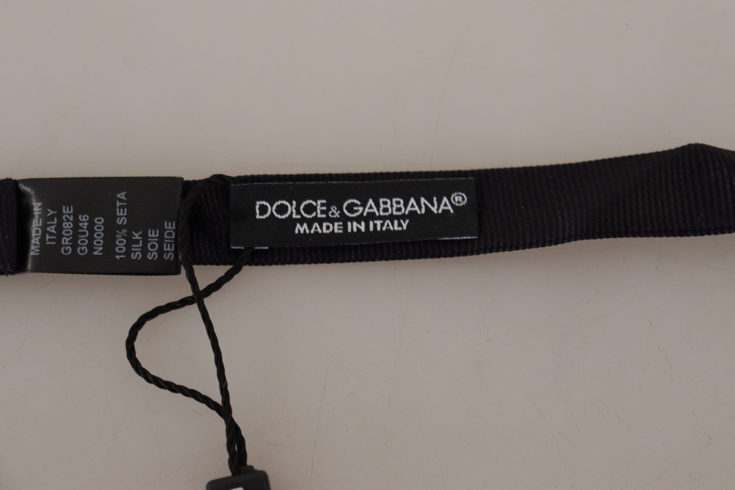 Dolce & Gabbana Elegant Black Silk Bow Tie - Luksusmuotia Dolce & Gabbana - Tutustu YVES JAVANNI® 