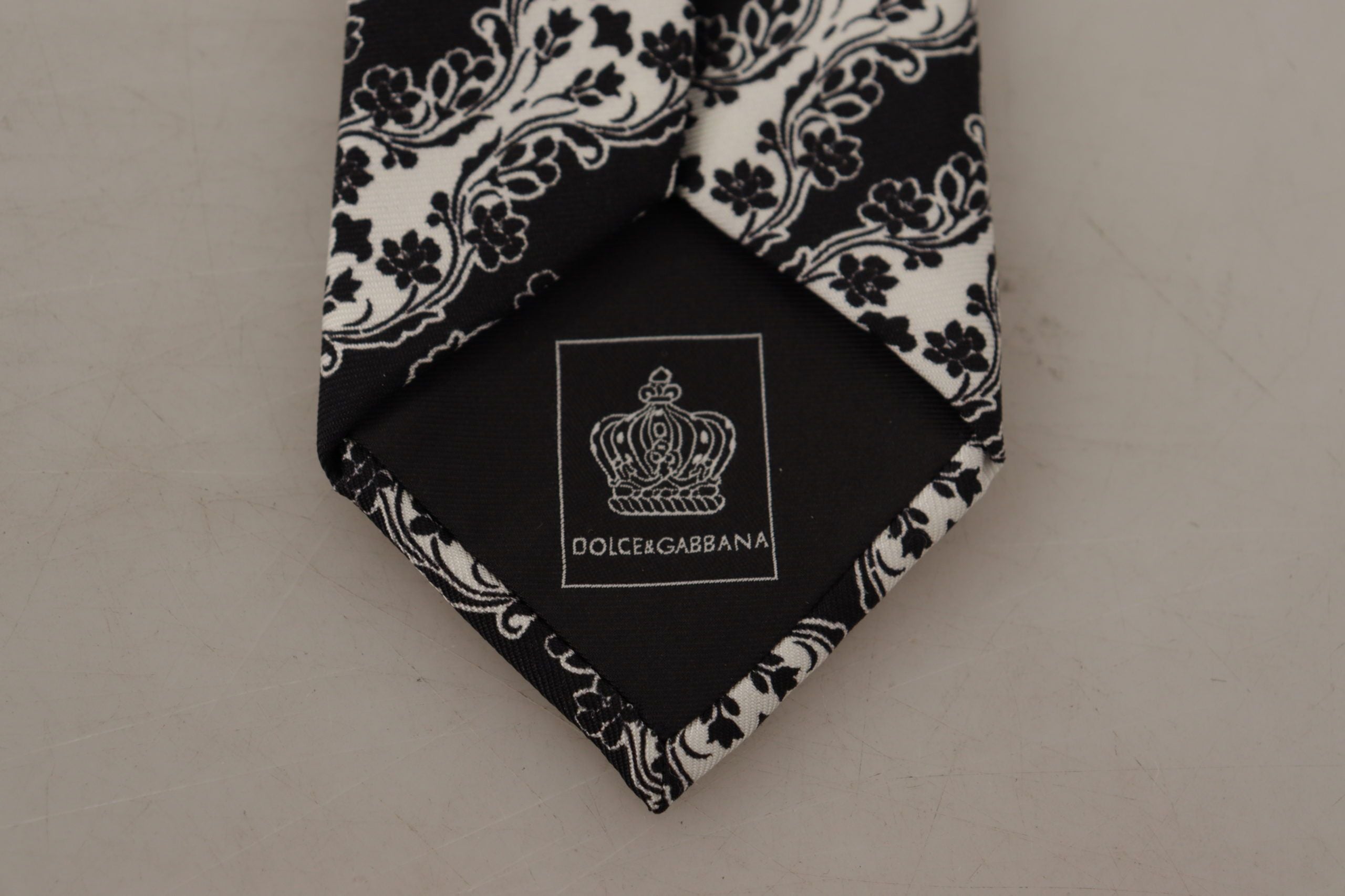 Dolce & Gabbana Elegant Floral Print Silk Bow Tie - Luksusmuotia Dolce & Gabbana - Tutustu YVES JAVANNI® 