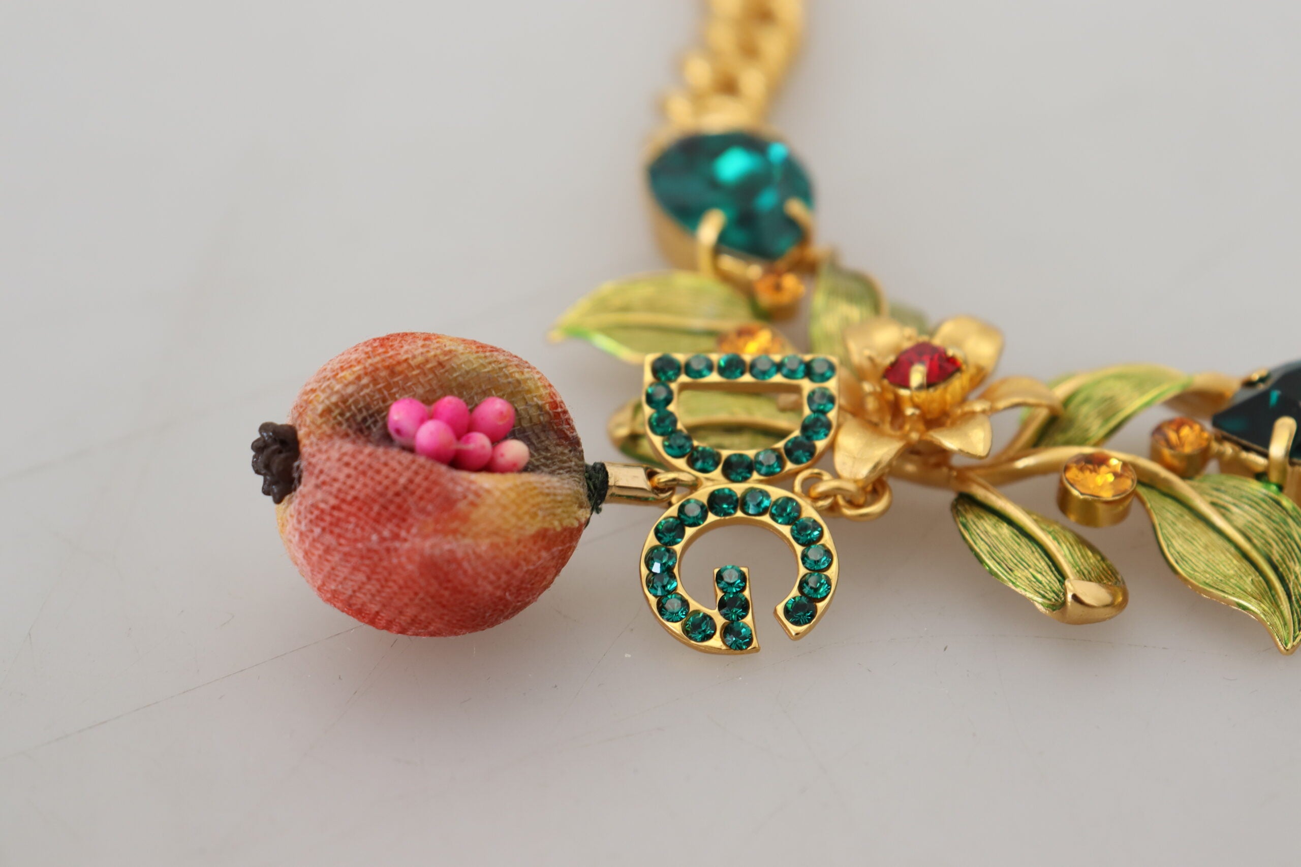 Dolce & Gabbana Elegant Gold-Tone Floral Fruit Necklace - Luksusmuotia Dolce & Gabbana - Tutustu YVES JAVANNI® 