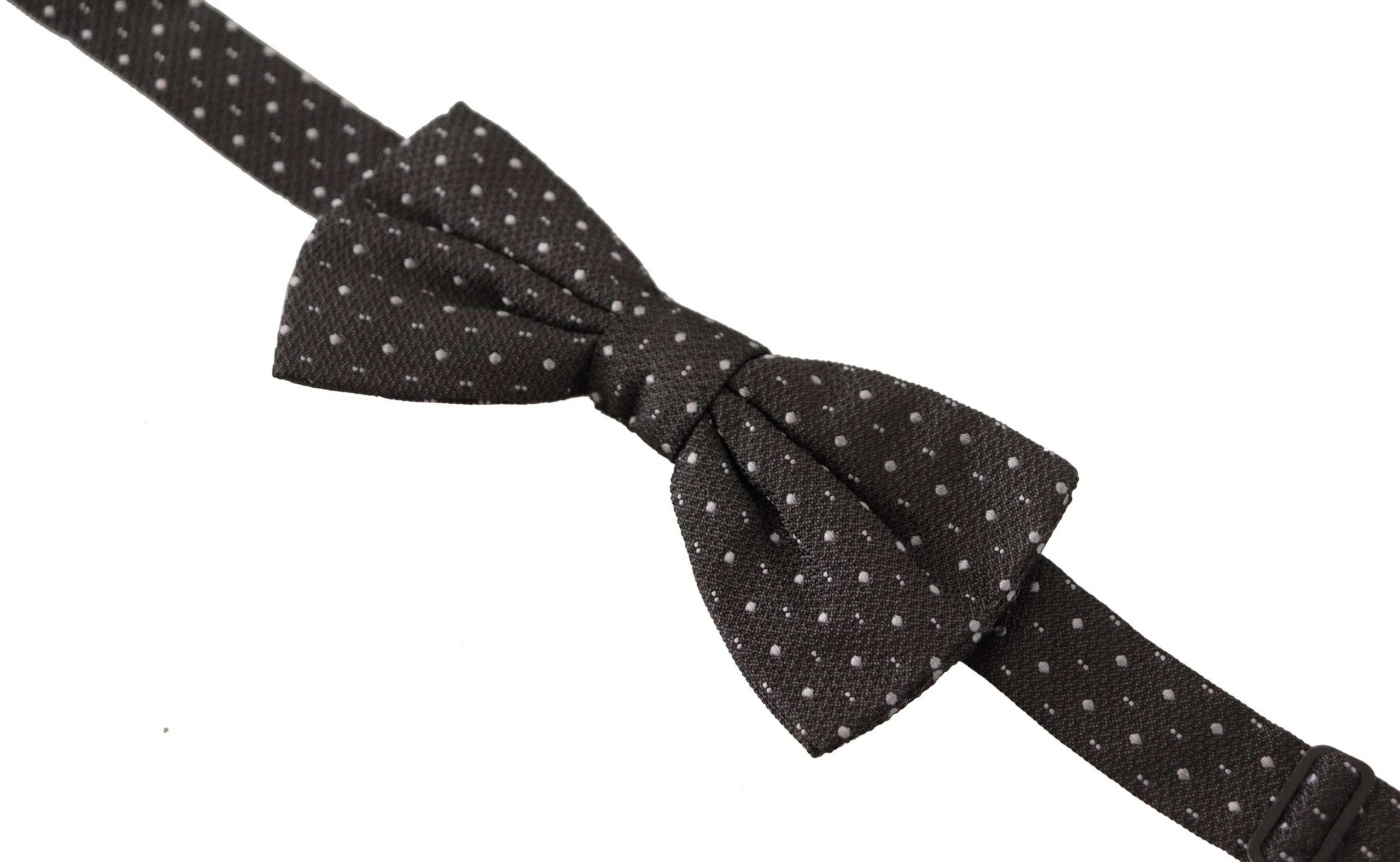 Dolce & Gabbana Elegant Polka Dot Silk Bow Tie - Luksusmuotia Dolce & Gabbana - Tutustu YVES JAVANNI® 