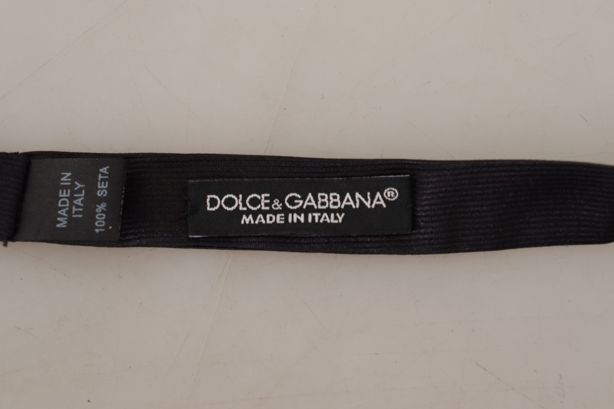 Dolce & Gabbana Elegant Silk Black Bow Tie - Luksusmuotia Dolce & Gabbana - Tutustu YVES JAVANNI® 