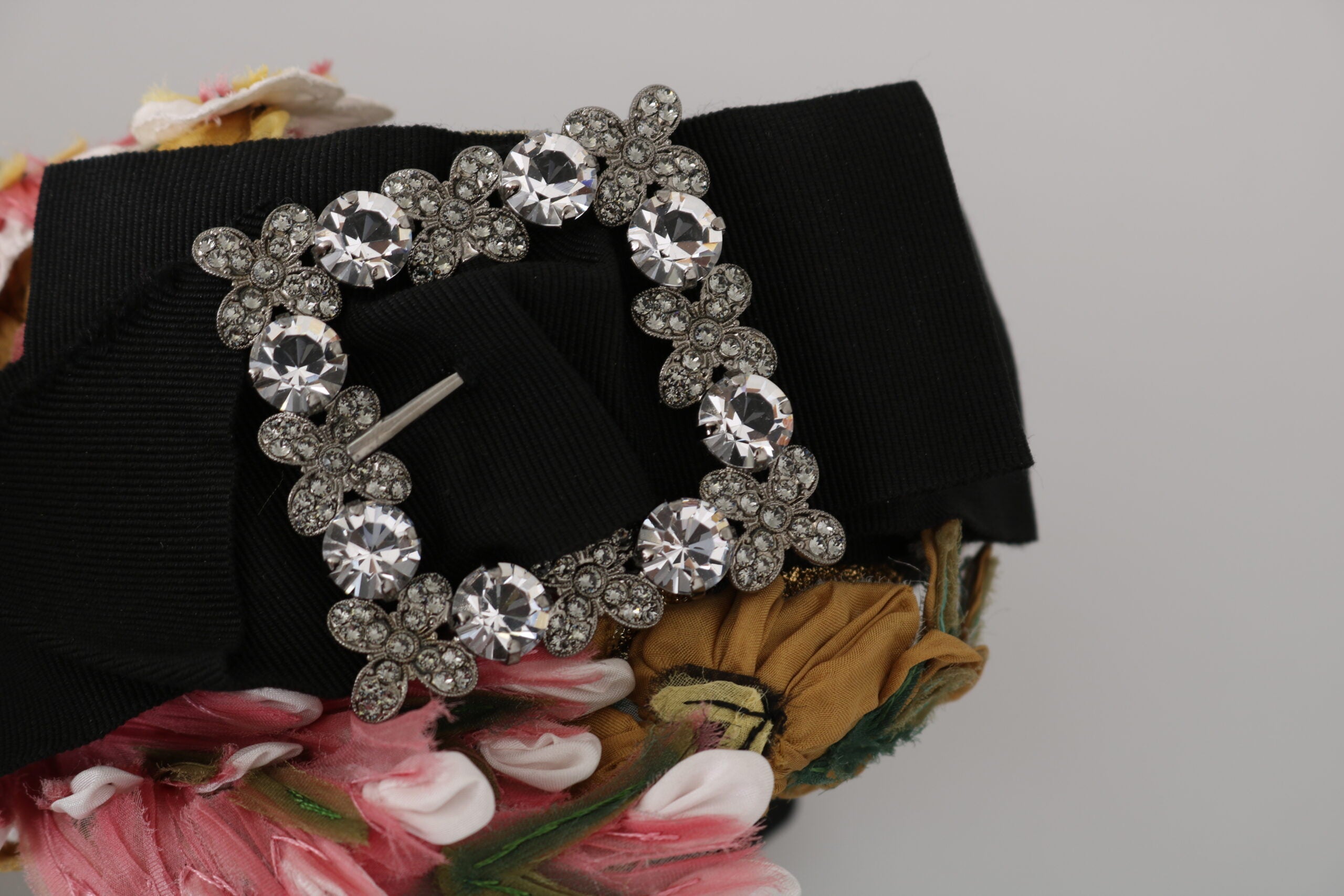 Dolce & Gabbana Elegant Crystal-Embellished Floral Headband - Luksuslaukut ja asusteet Dolce & Gabbana - Tutustu YVES JAVANNI® 