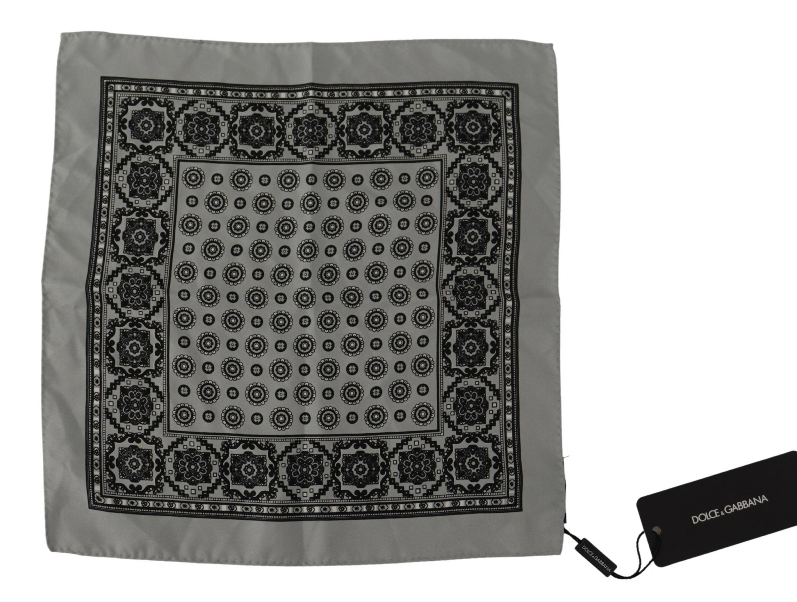 Dolce & Gabbana Elegant Grey Silk Square Scarf for Men - Luksuslaukut ja asusteet Dolce & Gabbana - Tutustu YVES JAVANNI® 