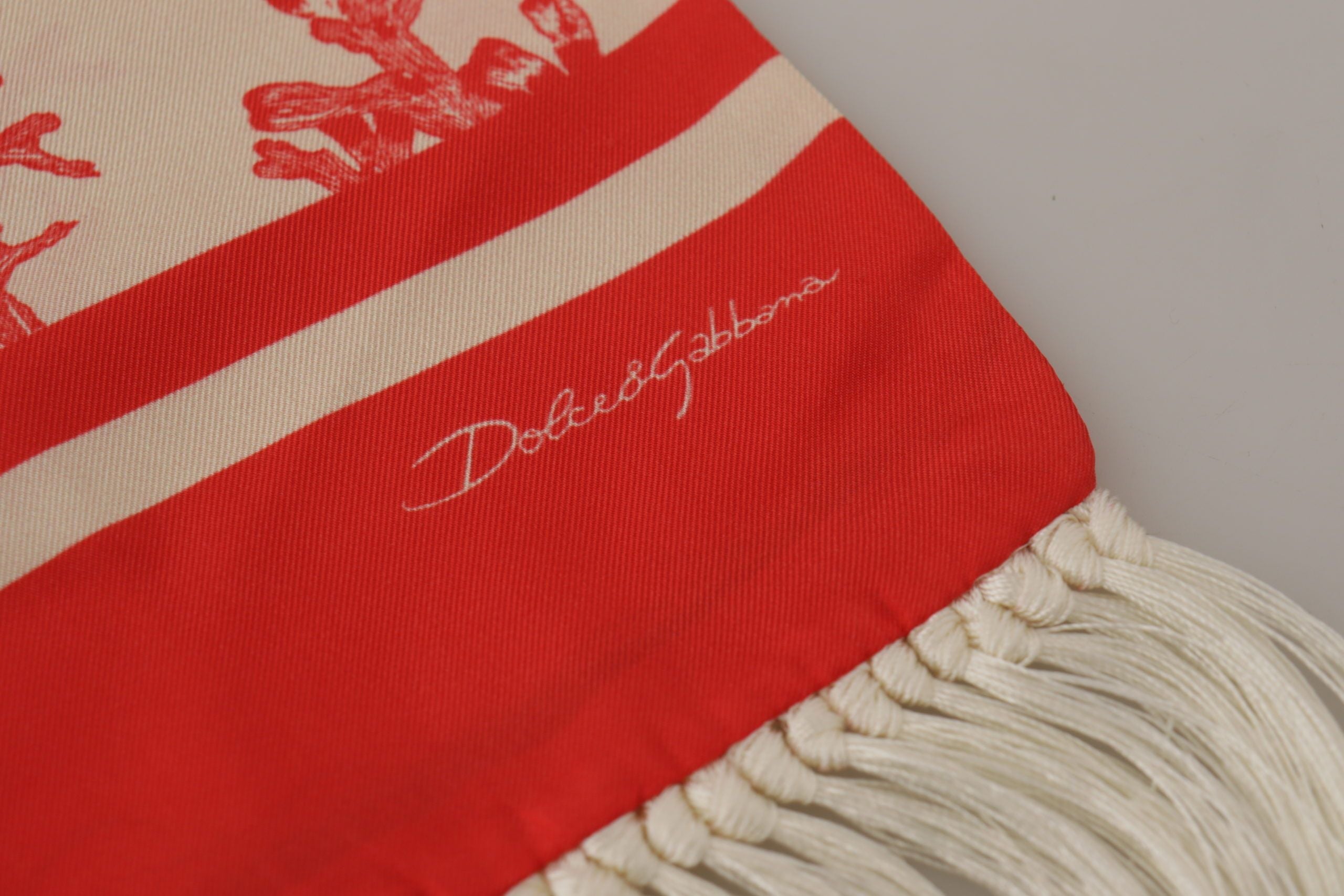 Dolce & Gabbana Elegant Silk Men's Scarf Wrap - Red Coral Print - Luksuslaukut ja asusteet Dolce & Gabbana - Tutustu YVES JAVANNI® 