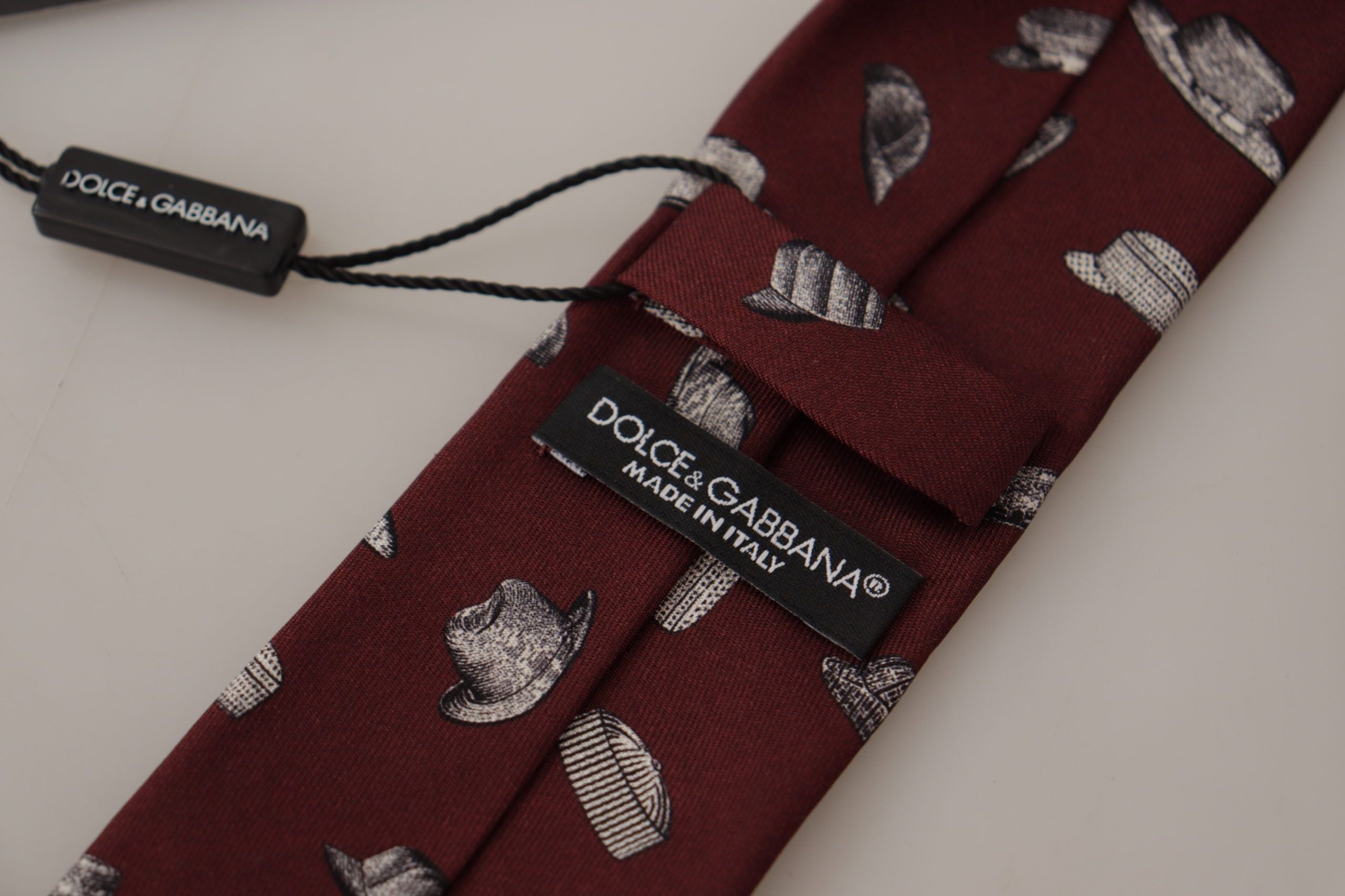 Dolce & Gabbana Maroon Elegance Silk Tie - Luksuslaukut ja asusteet Dolce & Gabbana - Tutustu YVES JAVANNI® 